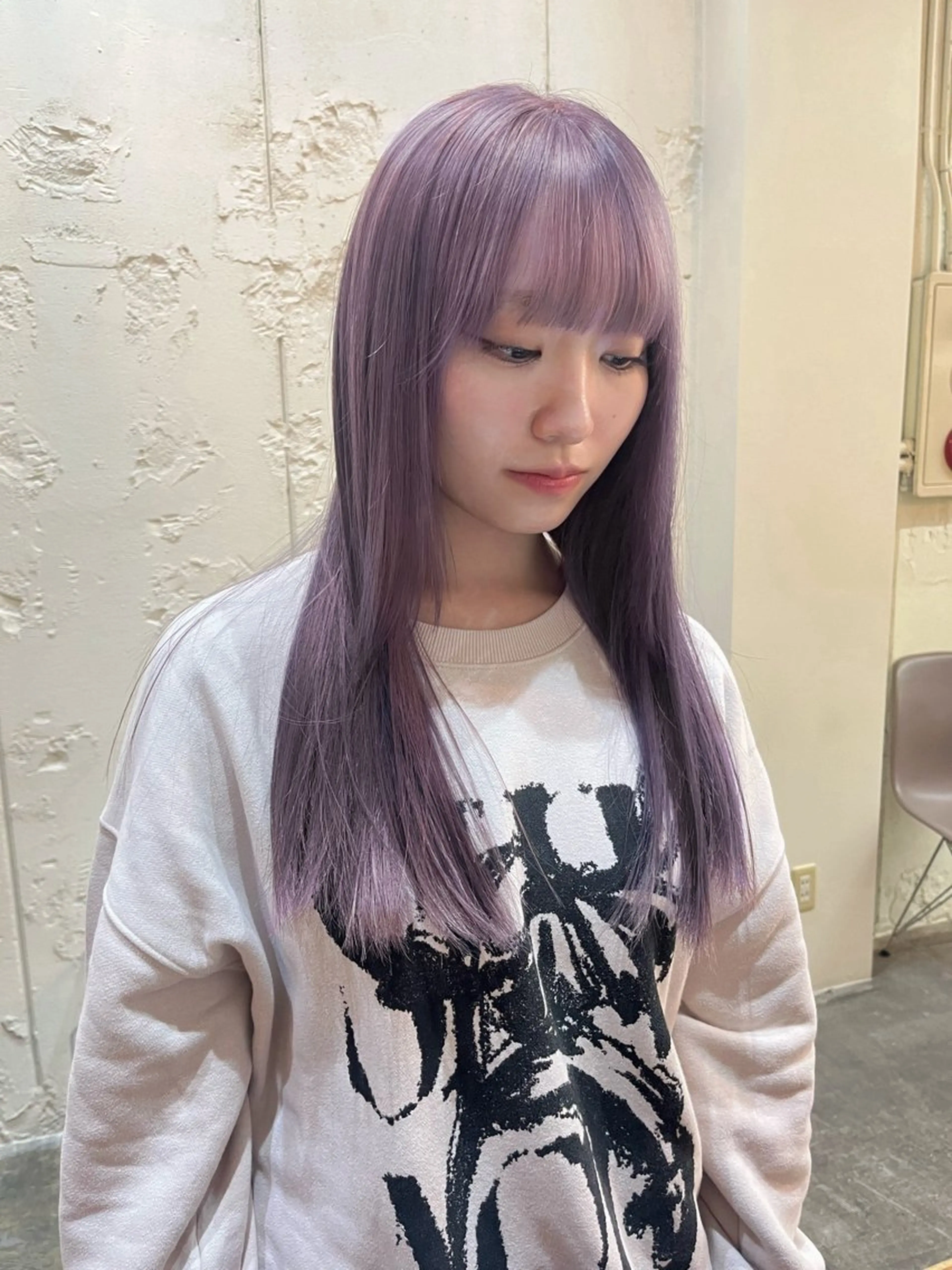 ロング カラー ブリーチ ラベンダーカラー ハイトーン🦢 Natsumiのヘアスタイル