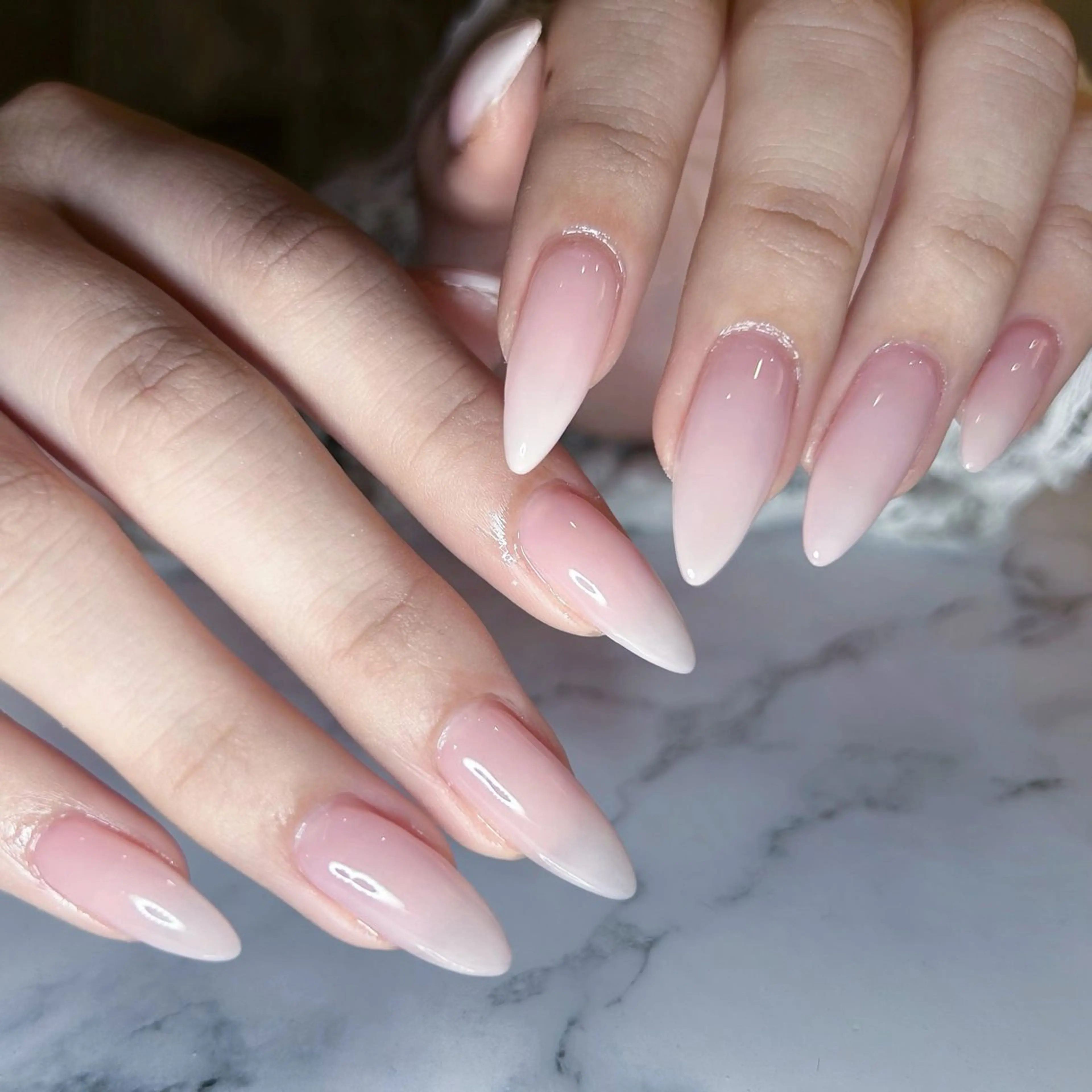 ネイル ハンドネイル ハンドケア she nail studio所属・room 410のネイルデザイン