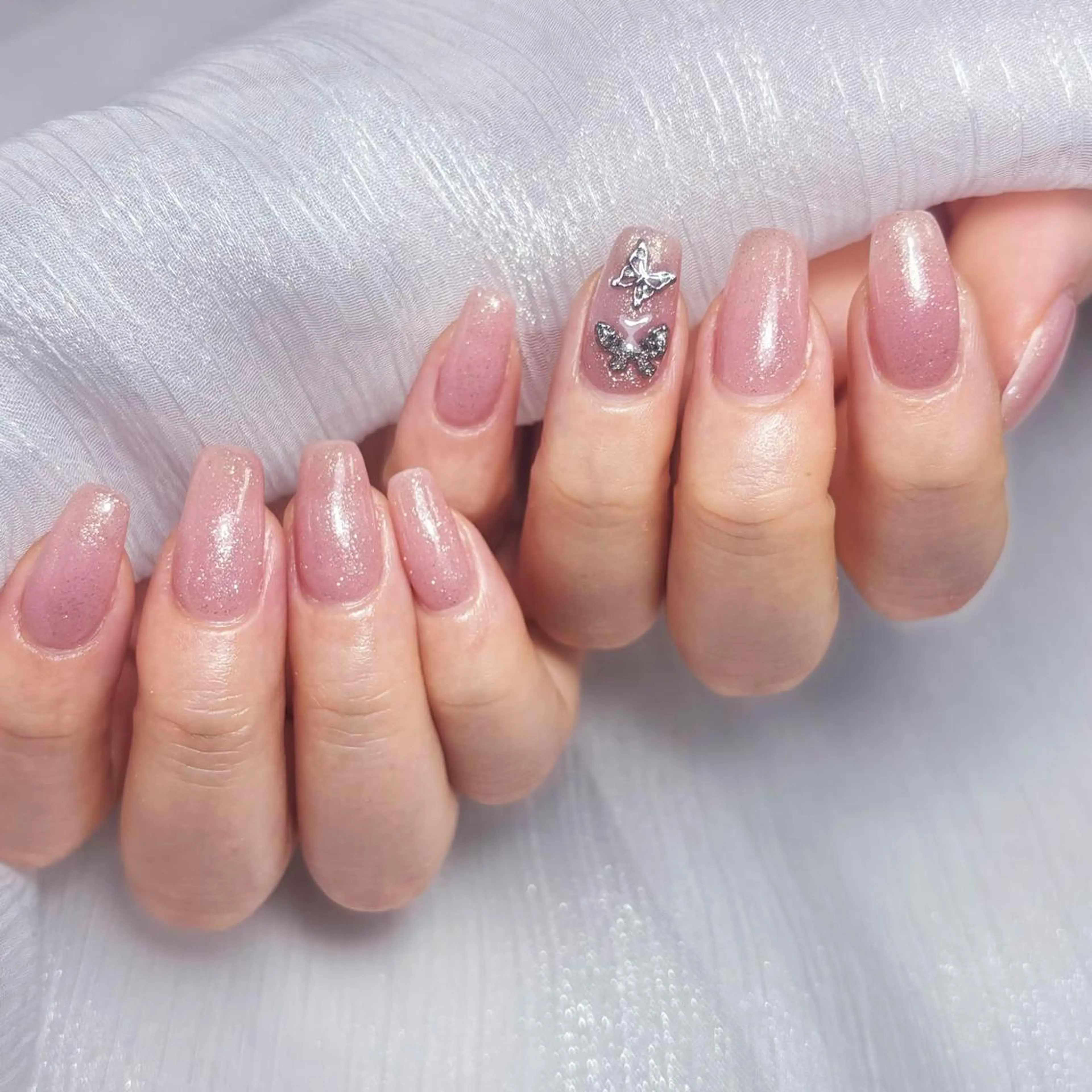 ネイル アートネイル オーロラネイル ガーリー キラキラネイル 韓国ネイル ハンドネイル DIAMOND 💅のネイルデザイン