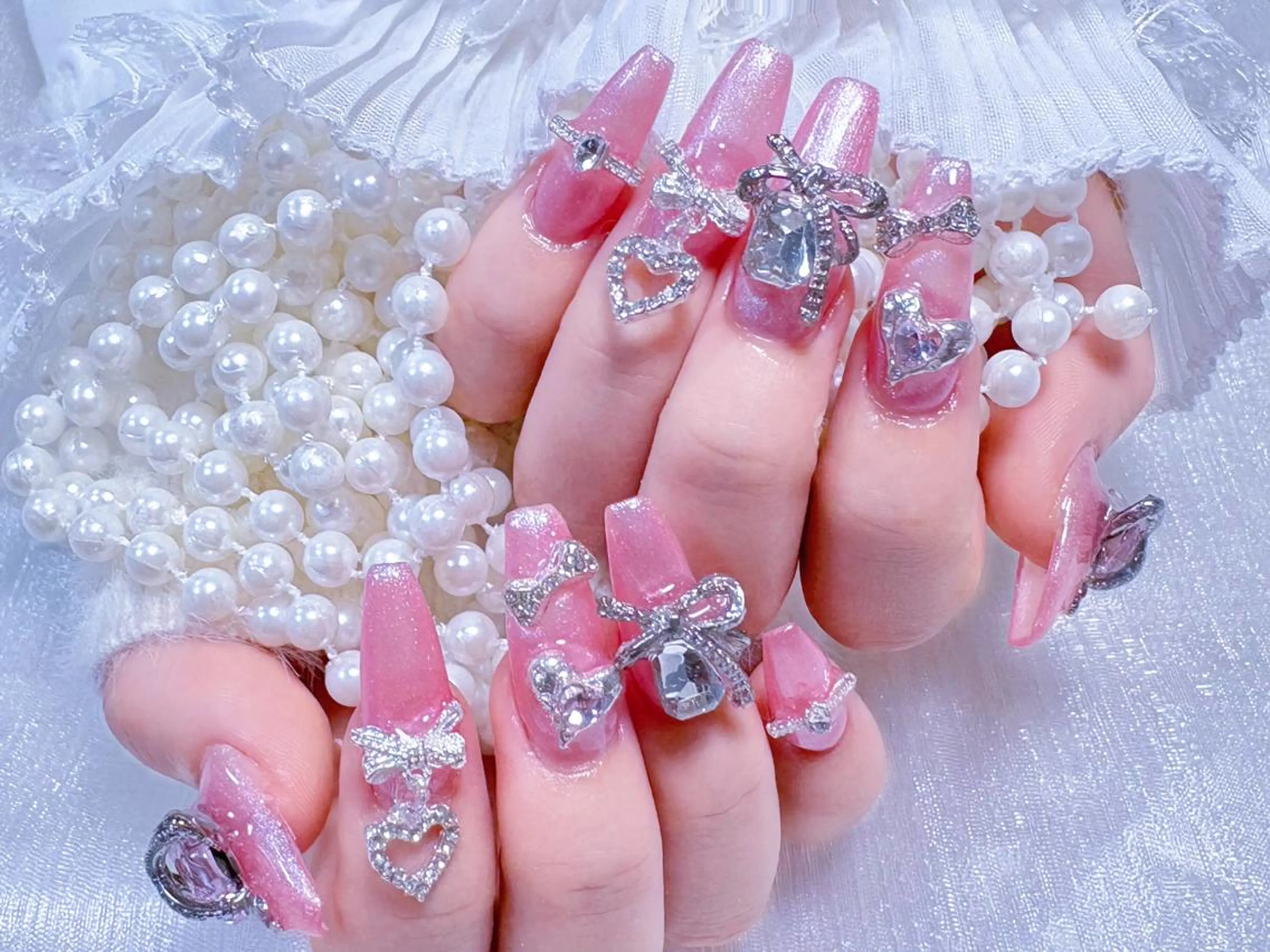 ネイル ハンドネイル 🎀鈴音🎀 ワンホンネイルのネイルデザイン