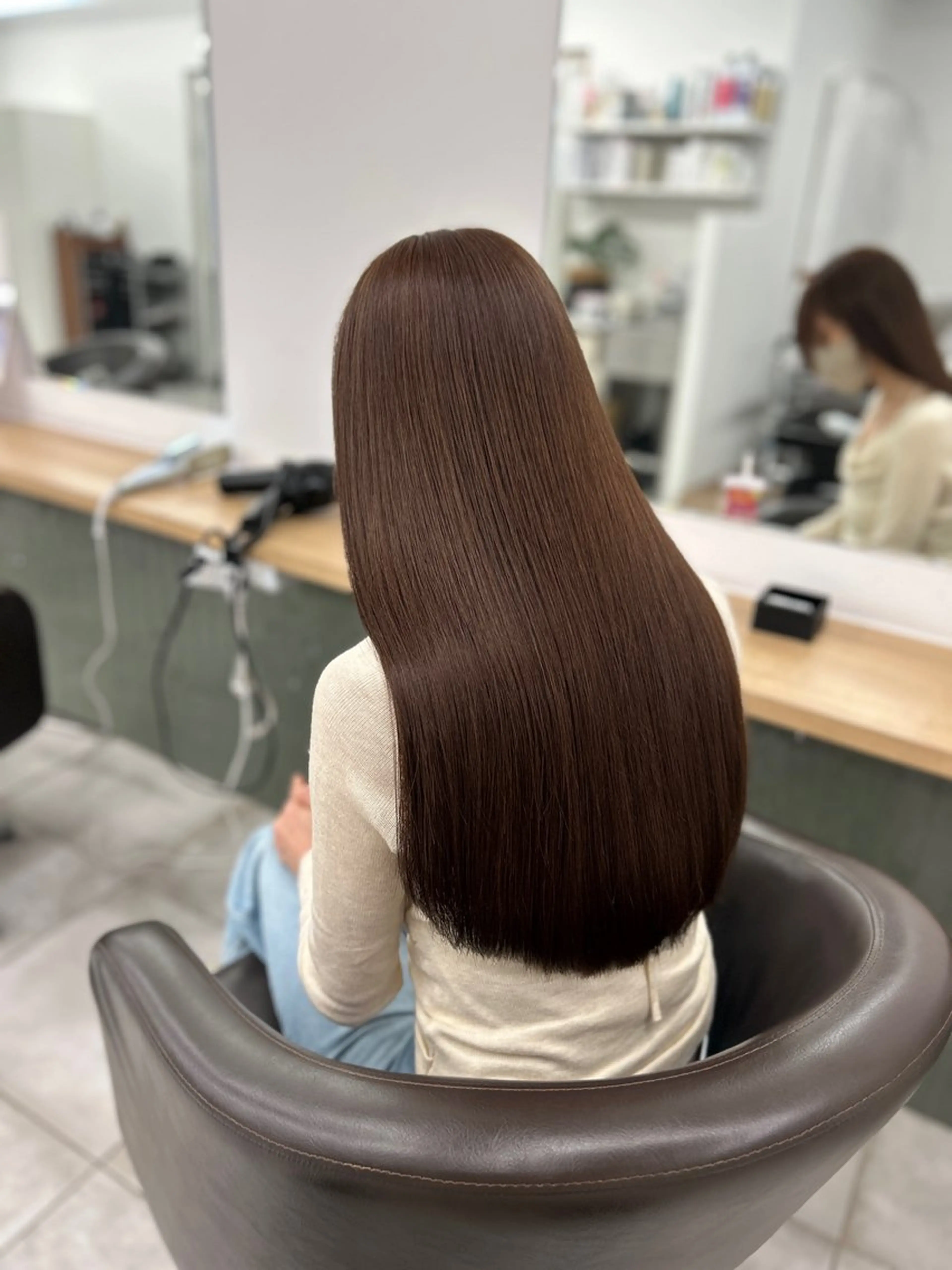 セミロング カラー ヘアアレンジ ベージュカラー ブリーチ グレージュ ブリーチなしカラー オリーブベージュ カット ヘアカラー トリートメント 【代表】 たき〜のヘアスタイル