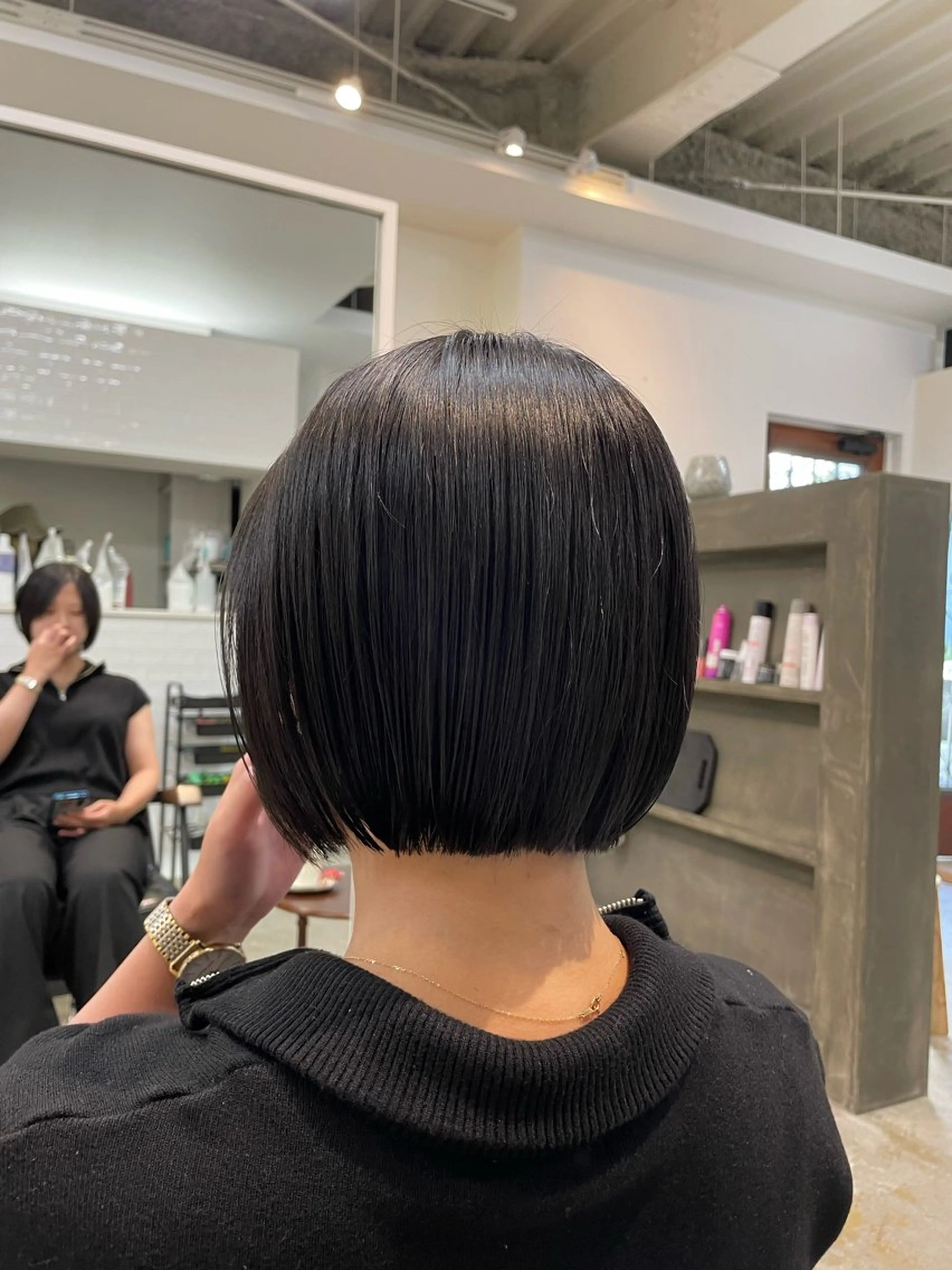 ショート ボブ カット 宮本 祥生のヘアスタイル
