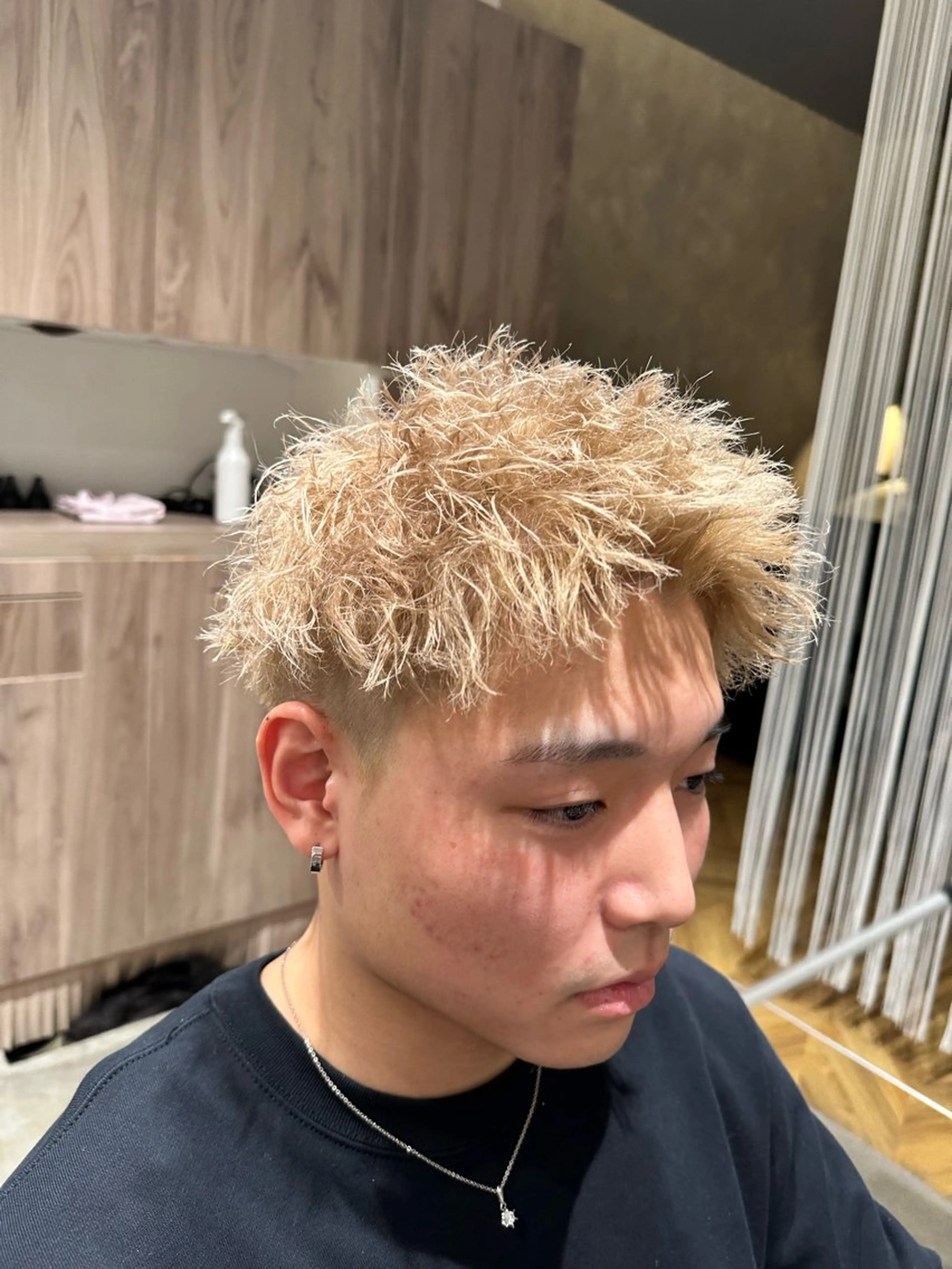 メンズ メンズハイトーン メンズパーマ カット パーマ 堀場 大生/ メンズ特化/野々市のヘアスタイル