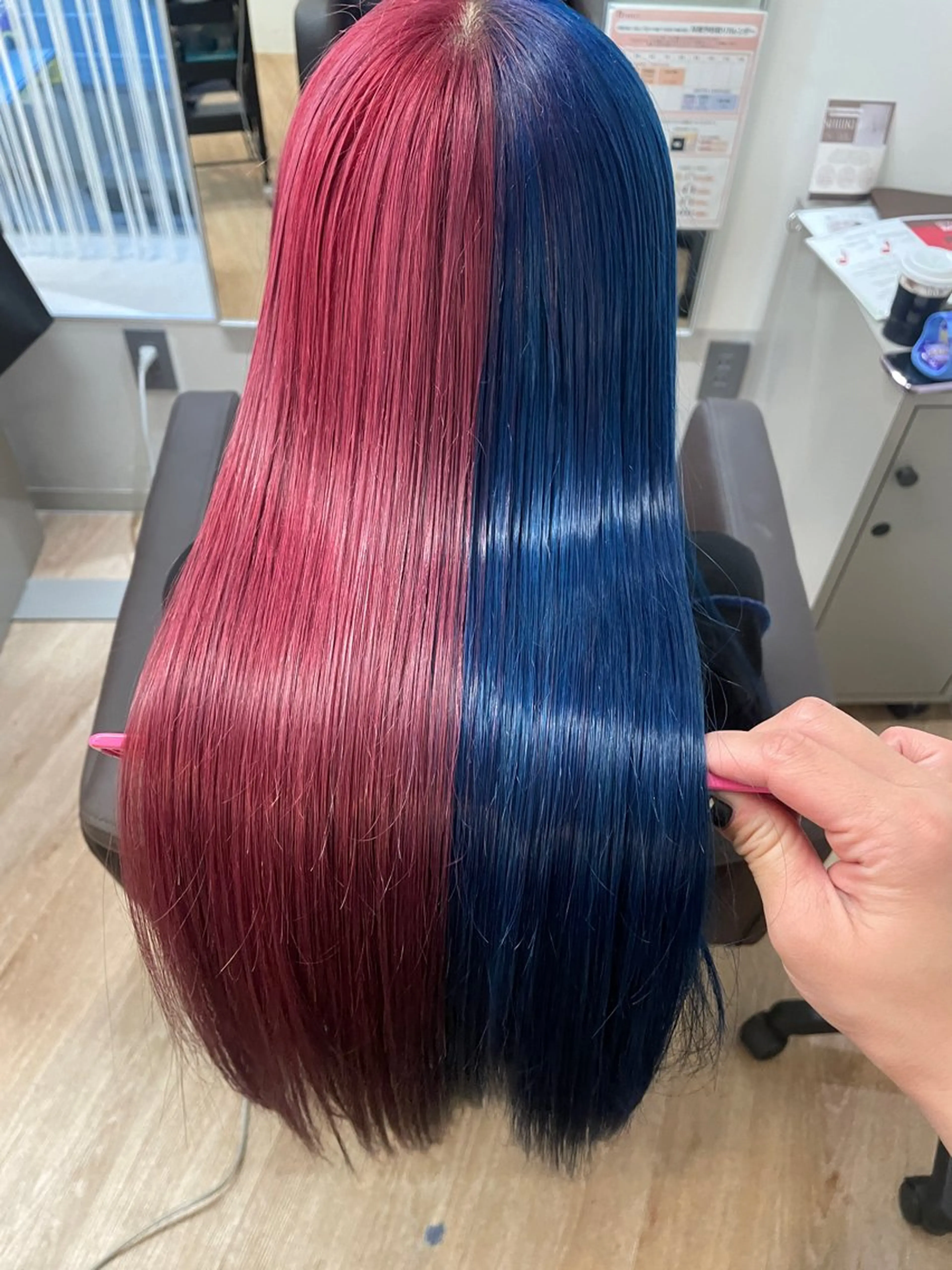 ロング カラー デザインカラー ダブルカラー 髪質改善 トリートメント ヘアカラー 吉留愛加/ 似合わせ/心斎橋のヘアスタイル