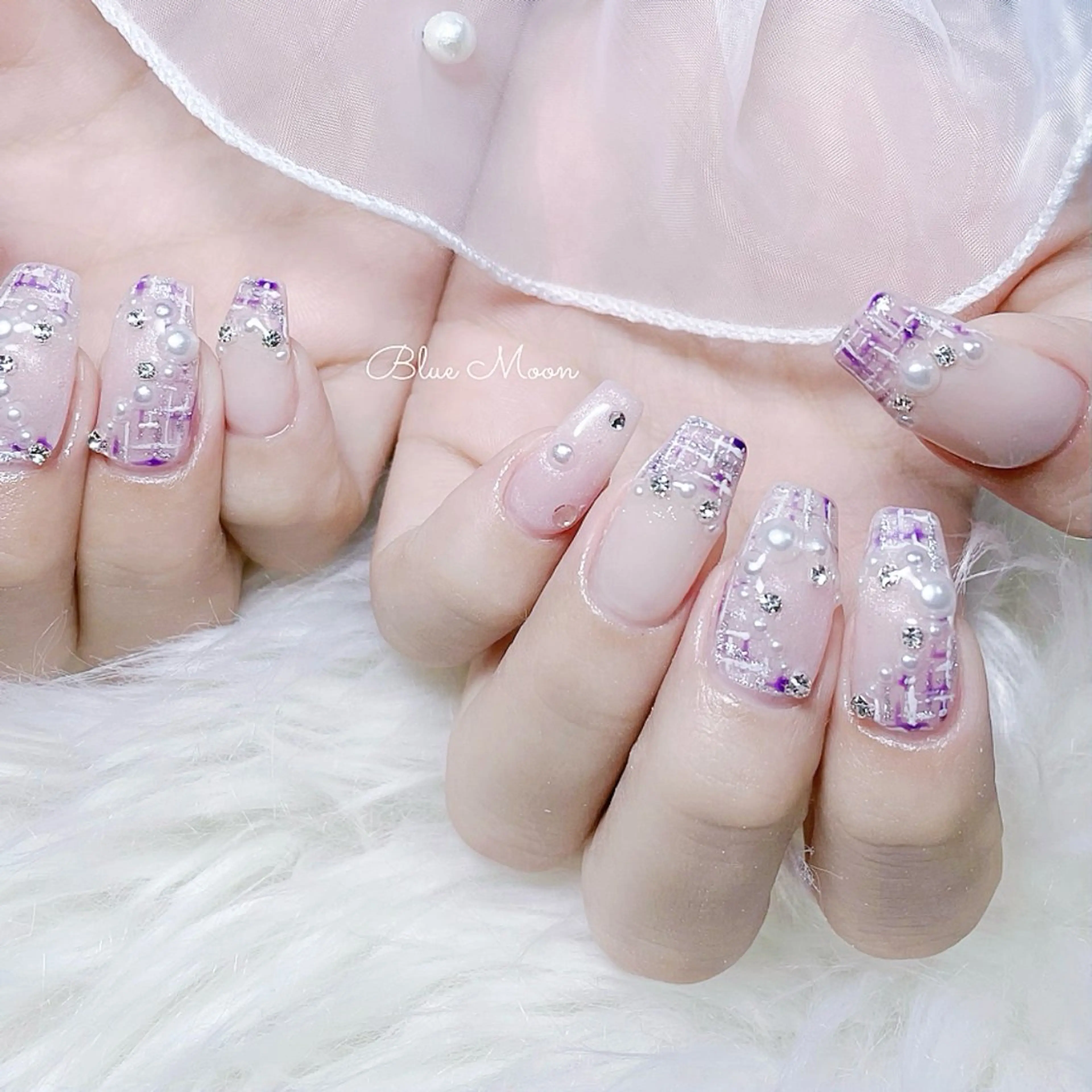 ネイル ハンドネイル フットネイル ハンドケア nail salon Blue Moonのネイルデザイン