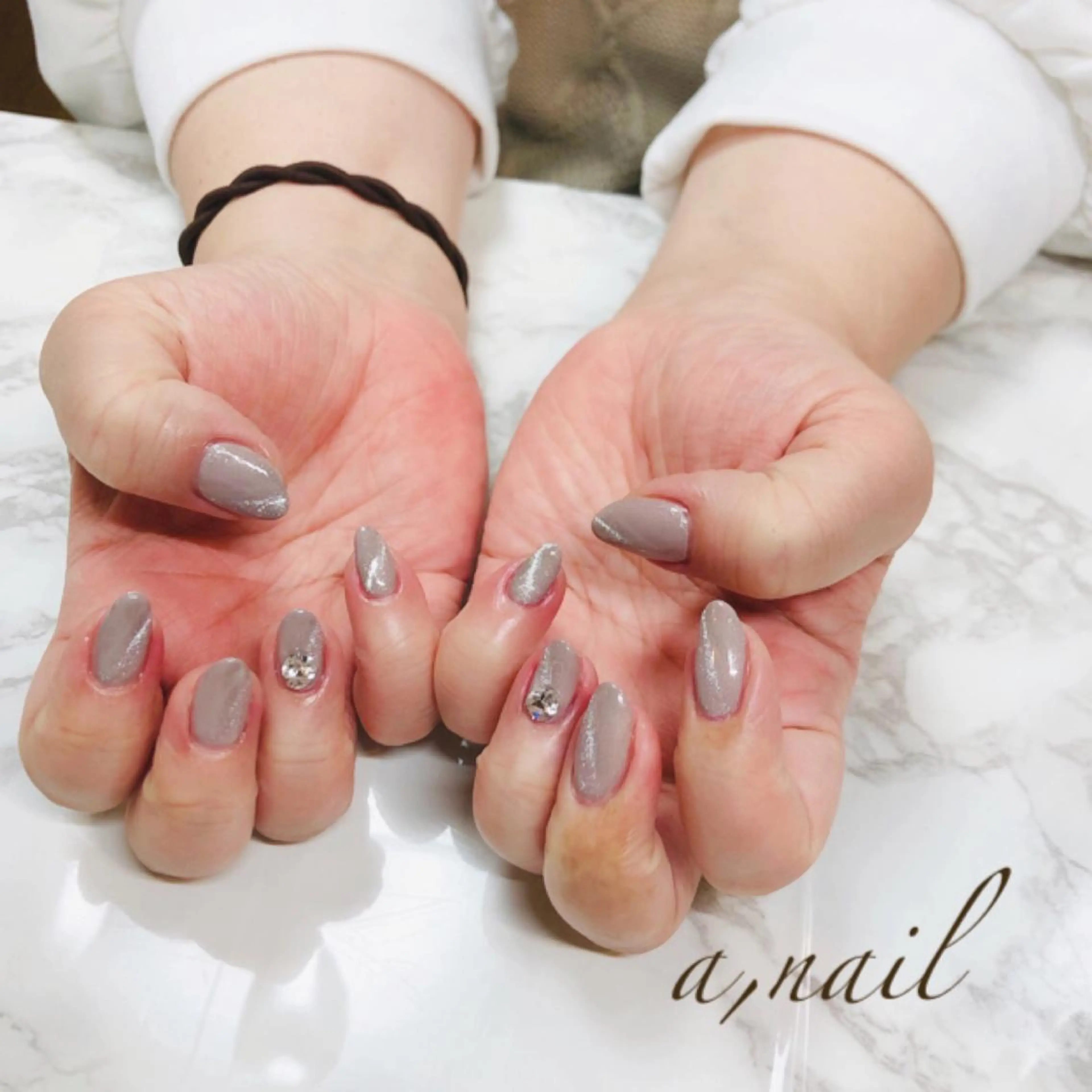 ネイル フットネイル ラメ(グリッター) マグネットネイル ニュアンスネイル オフィスネイル ハンドネイル ネイルサロン エーネイルのネイルデザイン