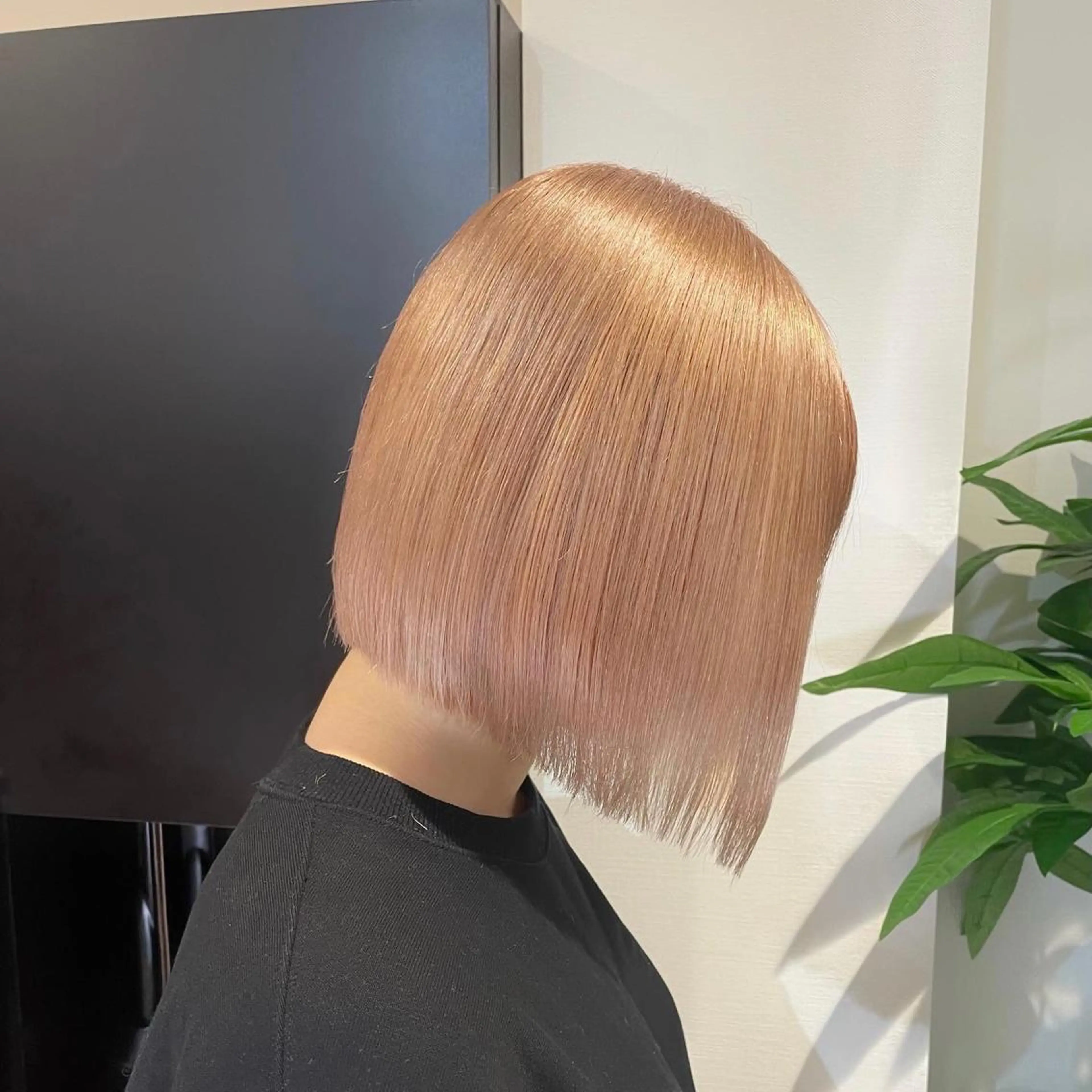 ミディアム ヘアカラー トリートメント ブリーチカラー特化 碇　英朗のヘアスタイル