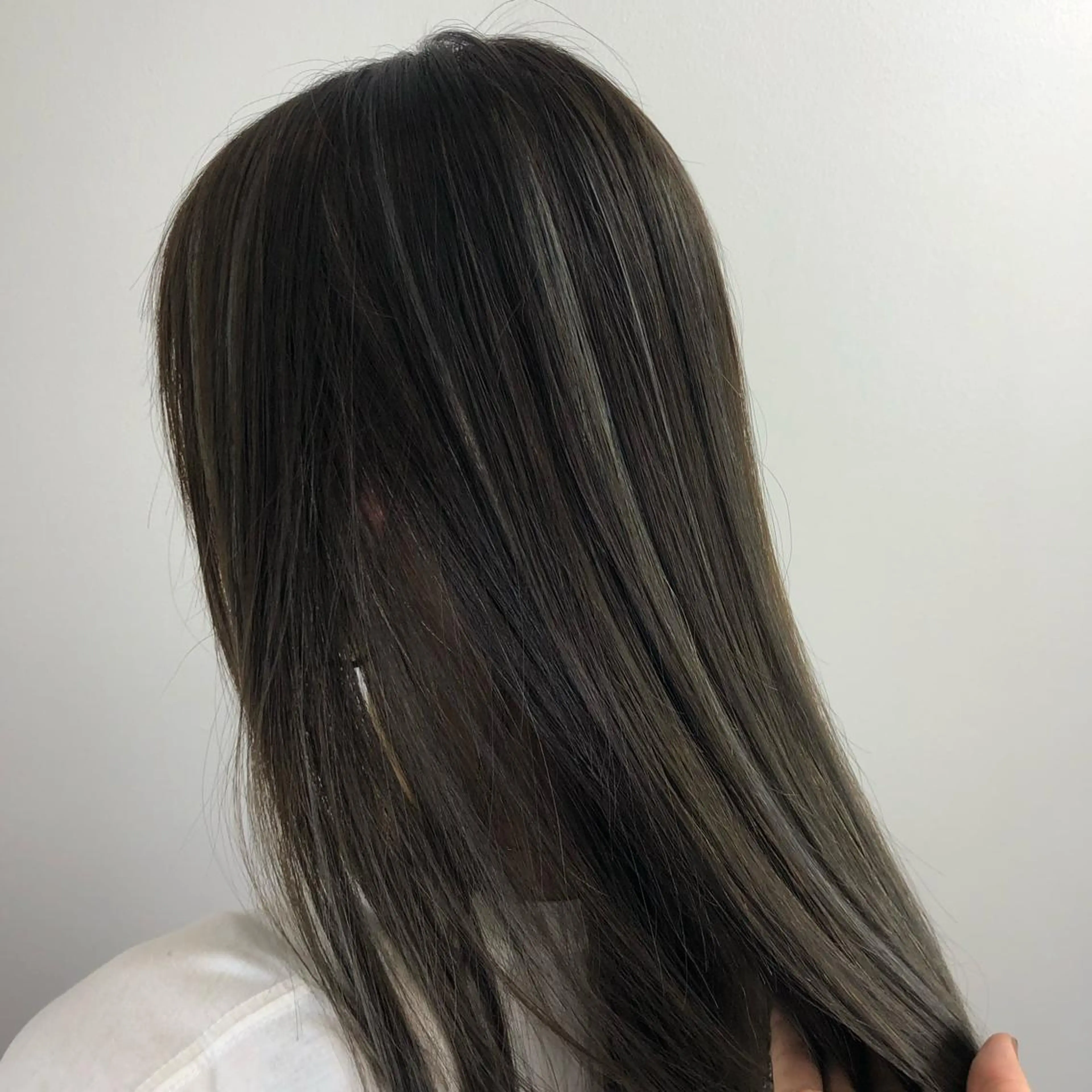 ロング ハイライト カット 縮毛矯正 salowin梅田茶屋町suite所属・ハイトーンヘア/ 島崎　タクミのヘアスタイル