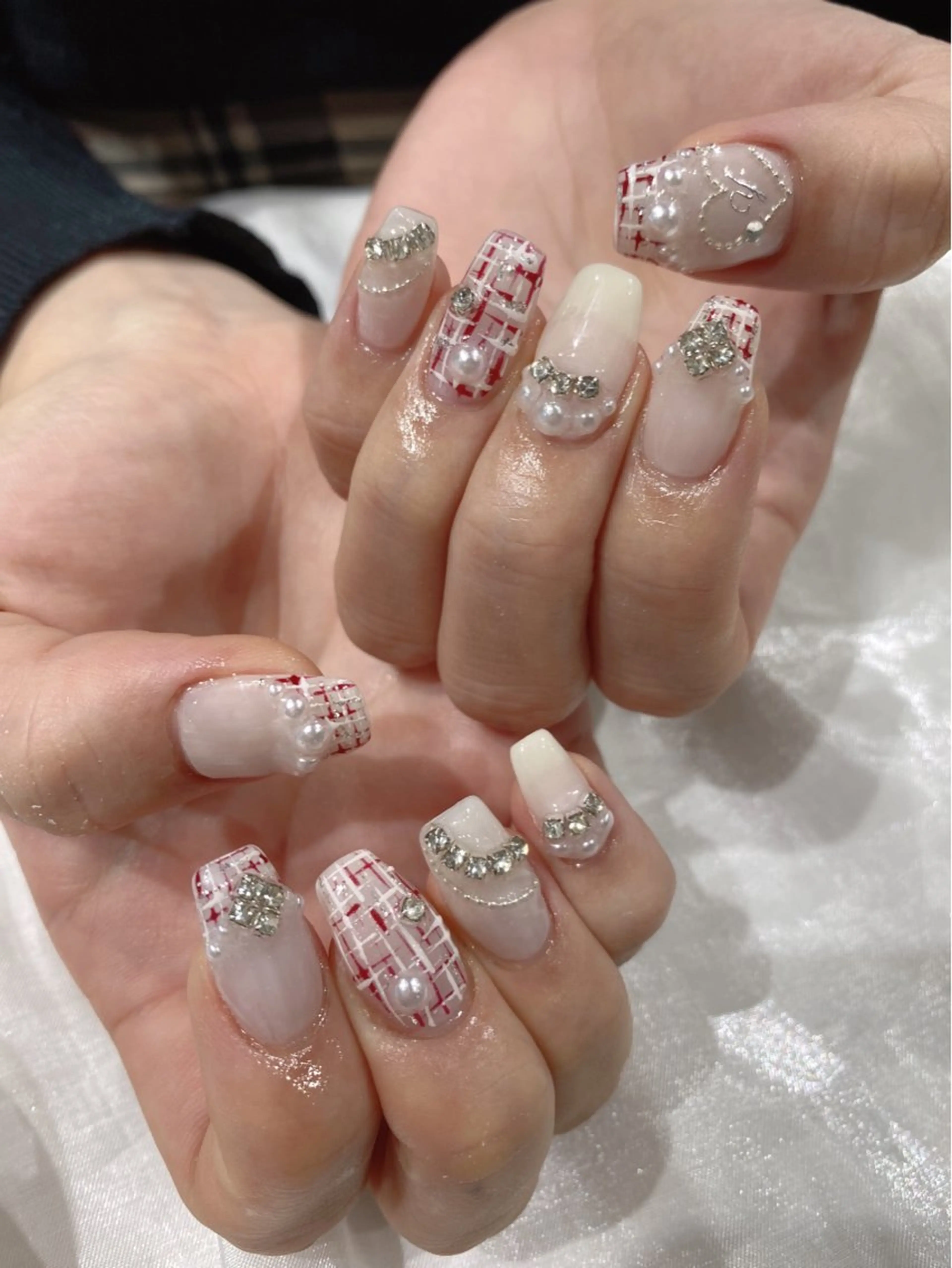 ミディアム ハンドネイル Nail  R💫 naoのネイルデザイン