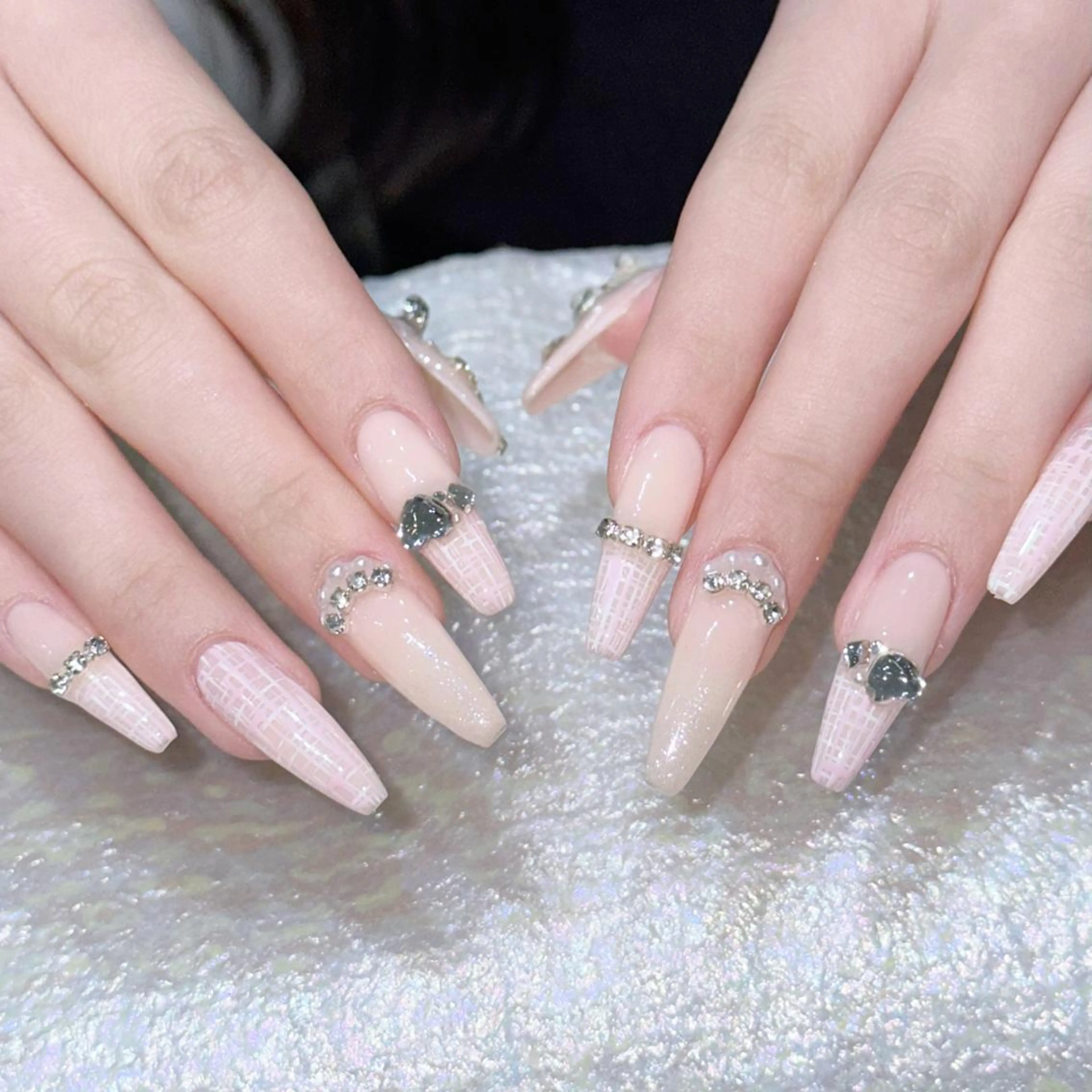 ネイル ハンドネイル Queens momoのネイルデザイン