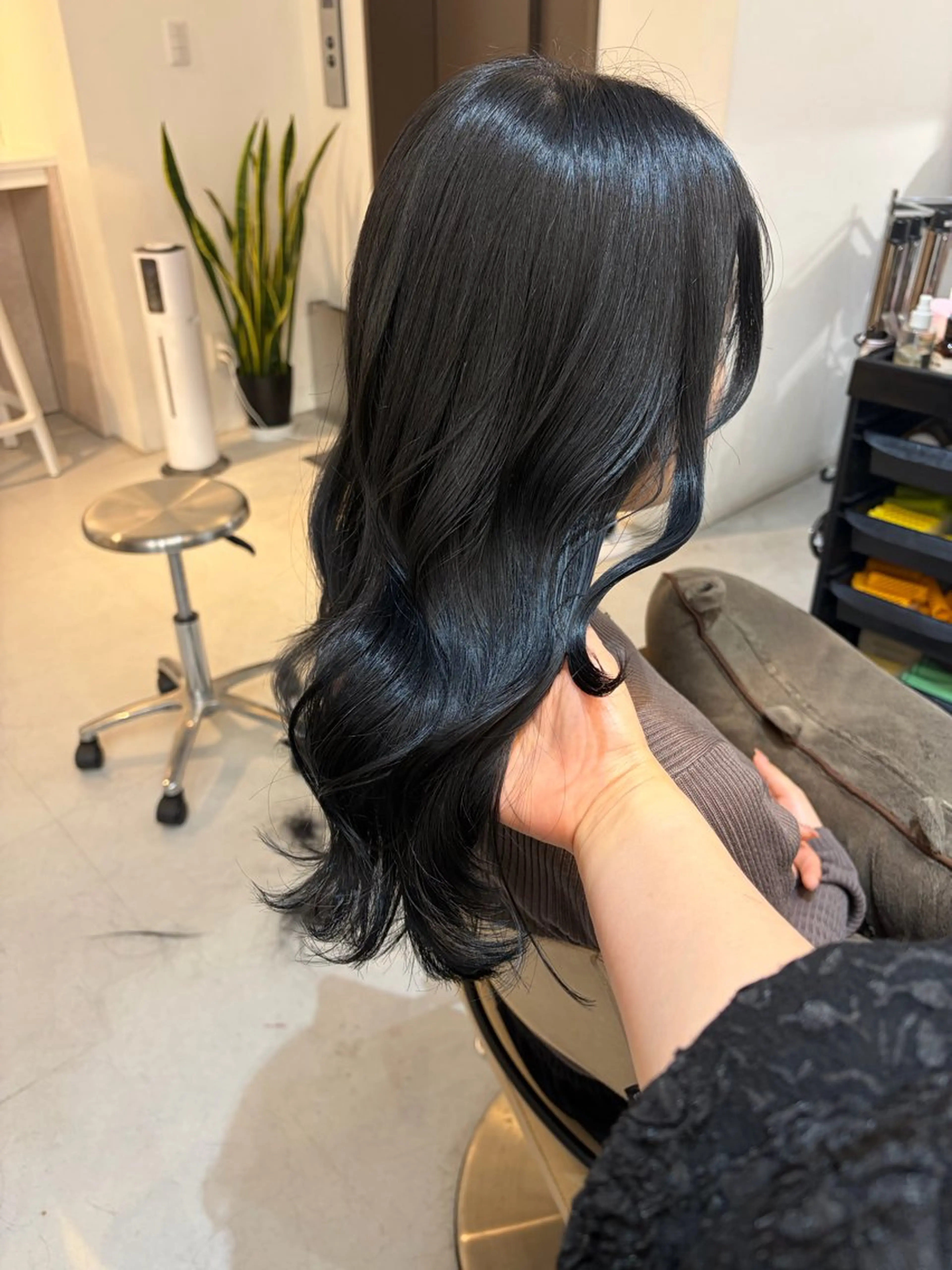 セミロング カット ヘアカラー トリートメント ✨色持ちの良い艶 カラー✨蟹江真世のヘアスタイル