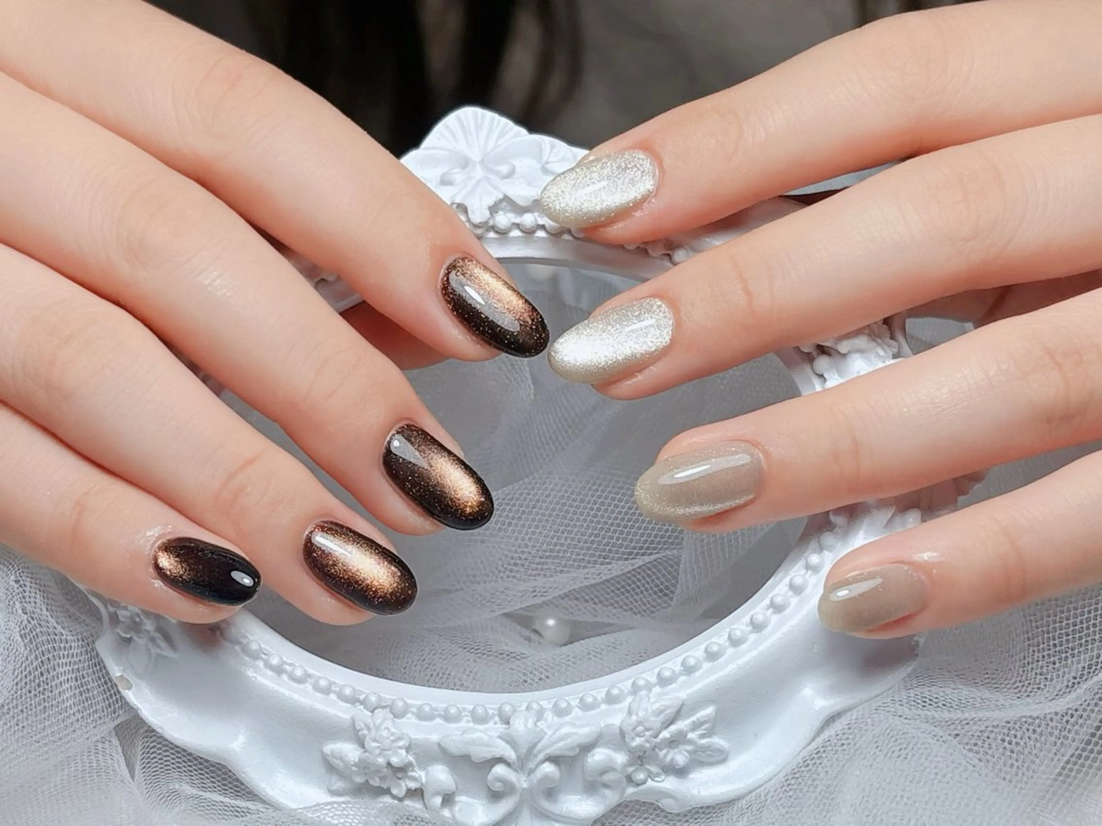 【フィルイン／初回自爪オフ無料】《自爪》２色選べる！ちゅるんワンカラー🦋　フラッシュ・マグネット🧲okの写真