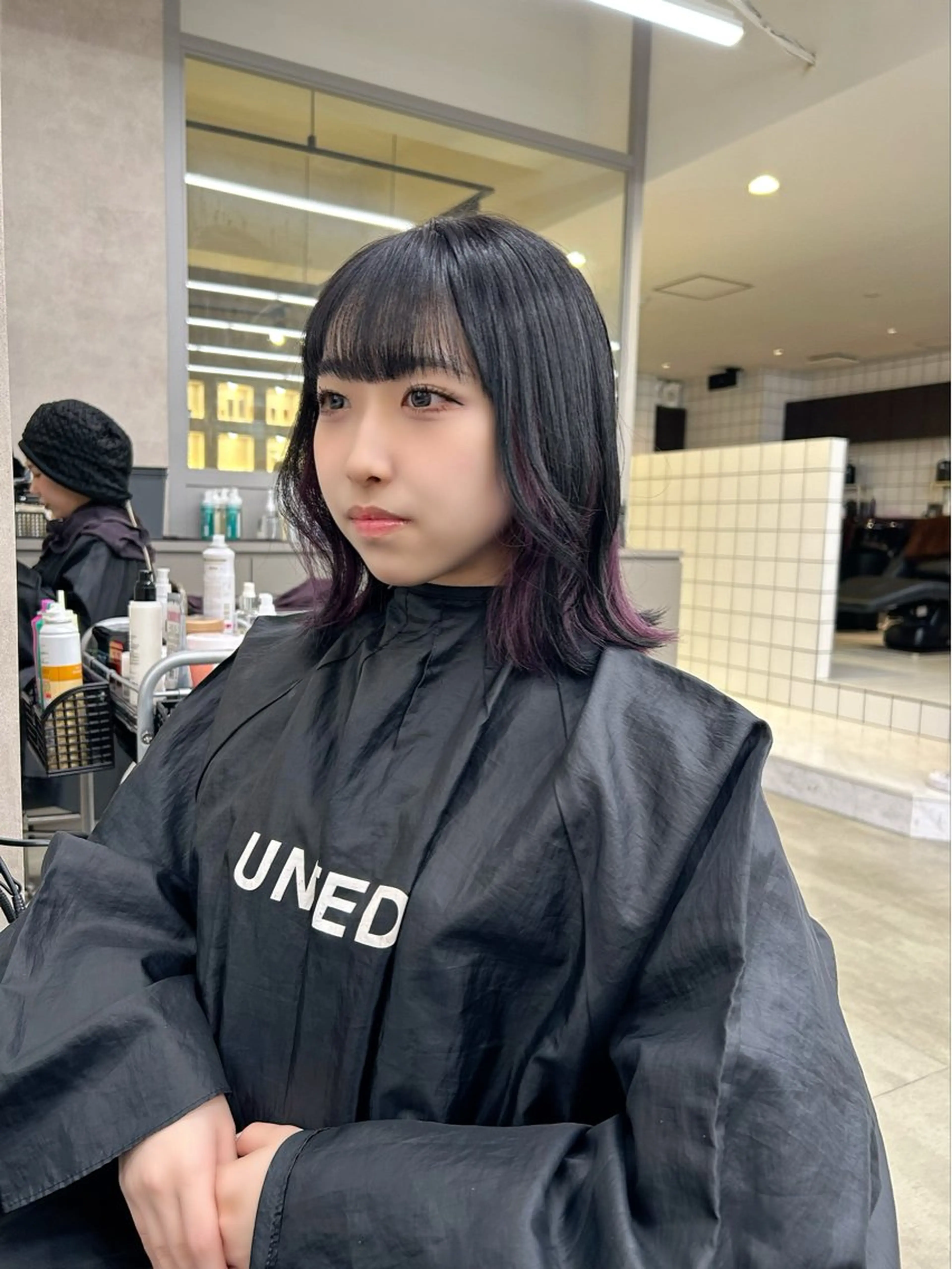 ミディアム カラー カット ヘアカラー ヘアセット 韓国/トレンド レイヤー【101】のヘアスタイル