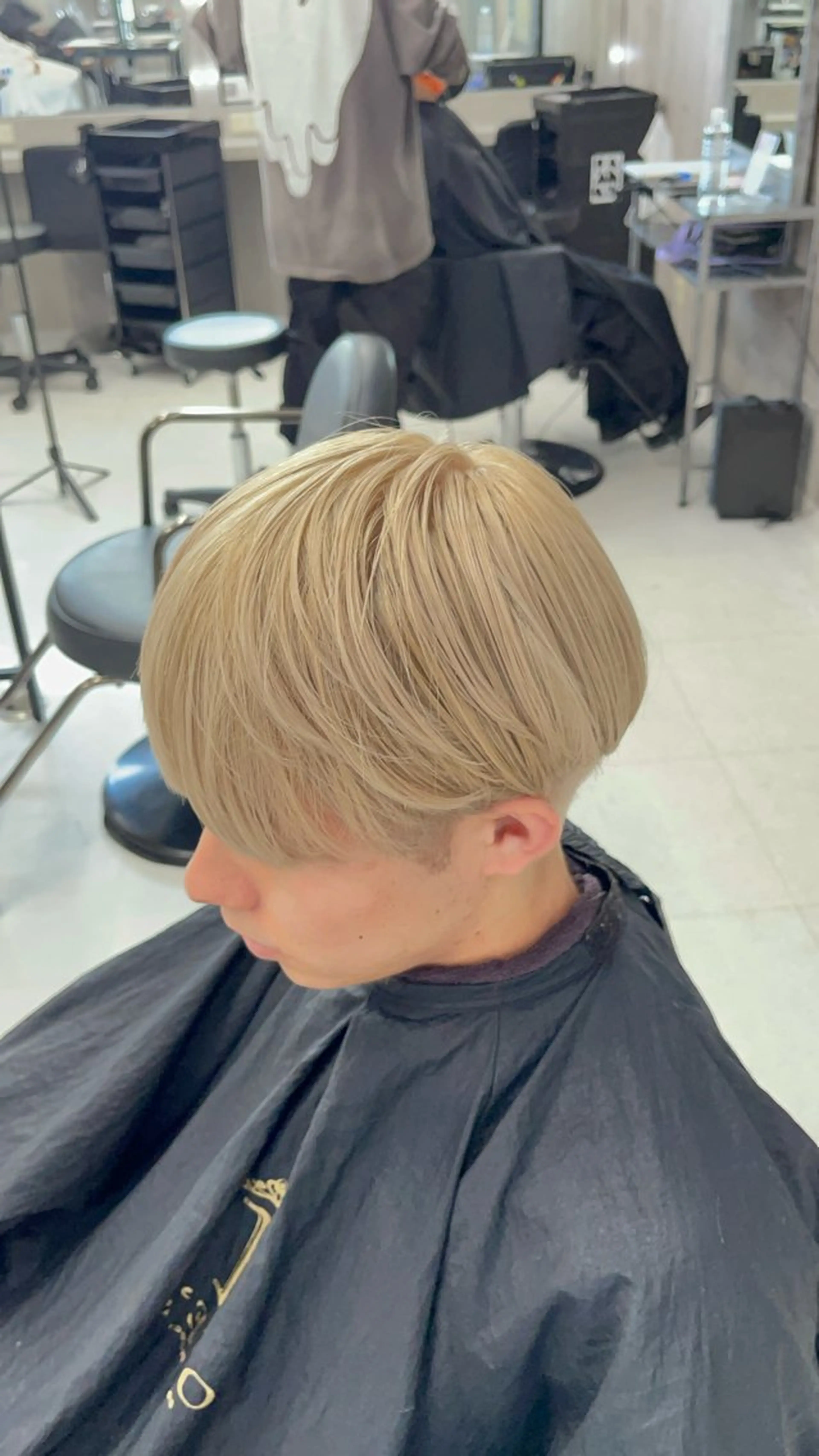 ショート カラー パーマ ヘアアレンジ メンズ キッズ レイヤーの魔術師 𓍼takumi𓍼のヘアスタイル