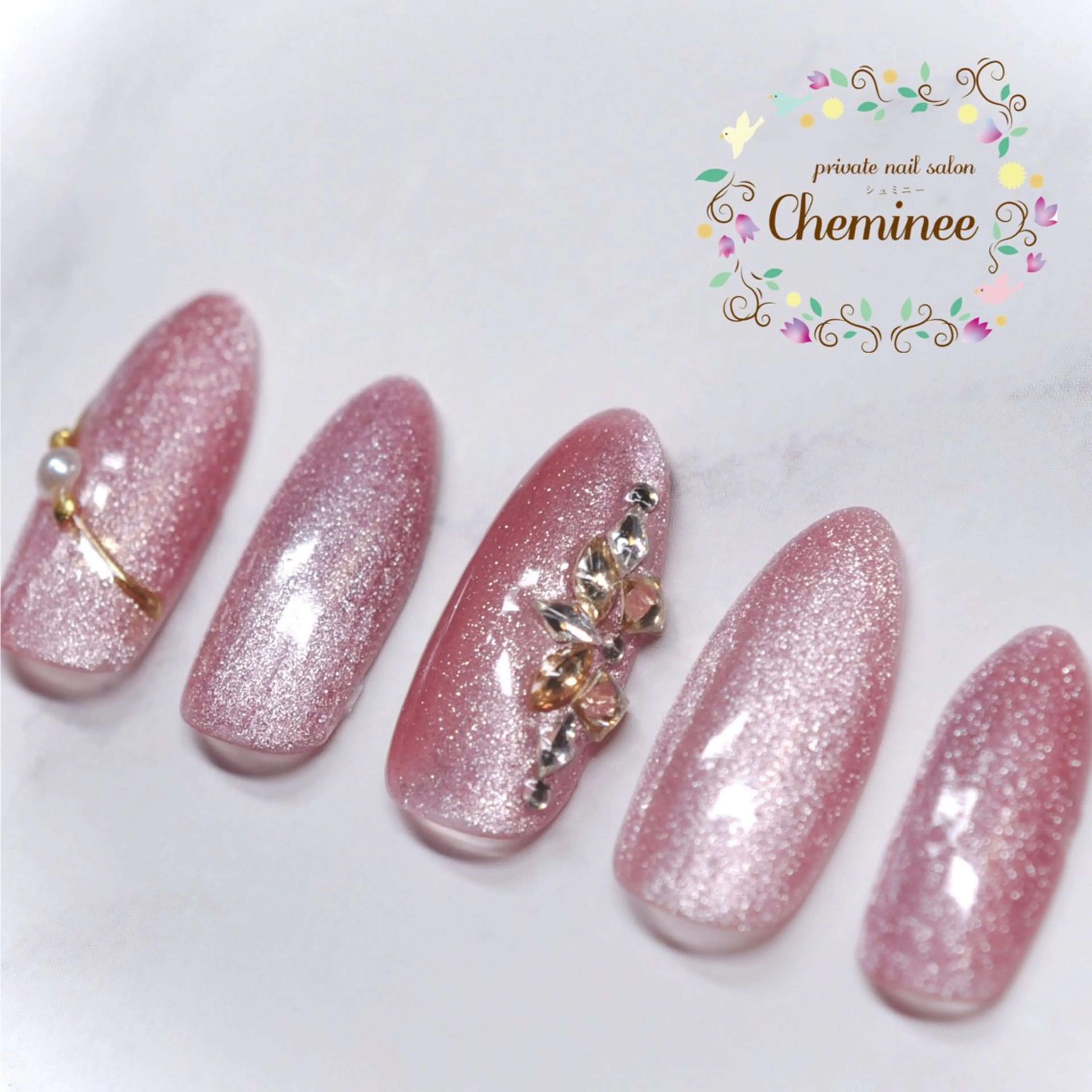 ネイル cheminee kaoriのネイルデザイン