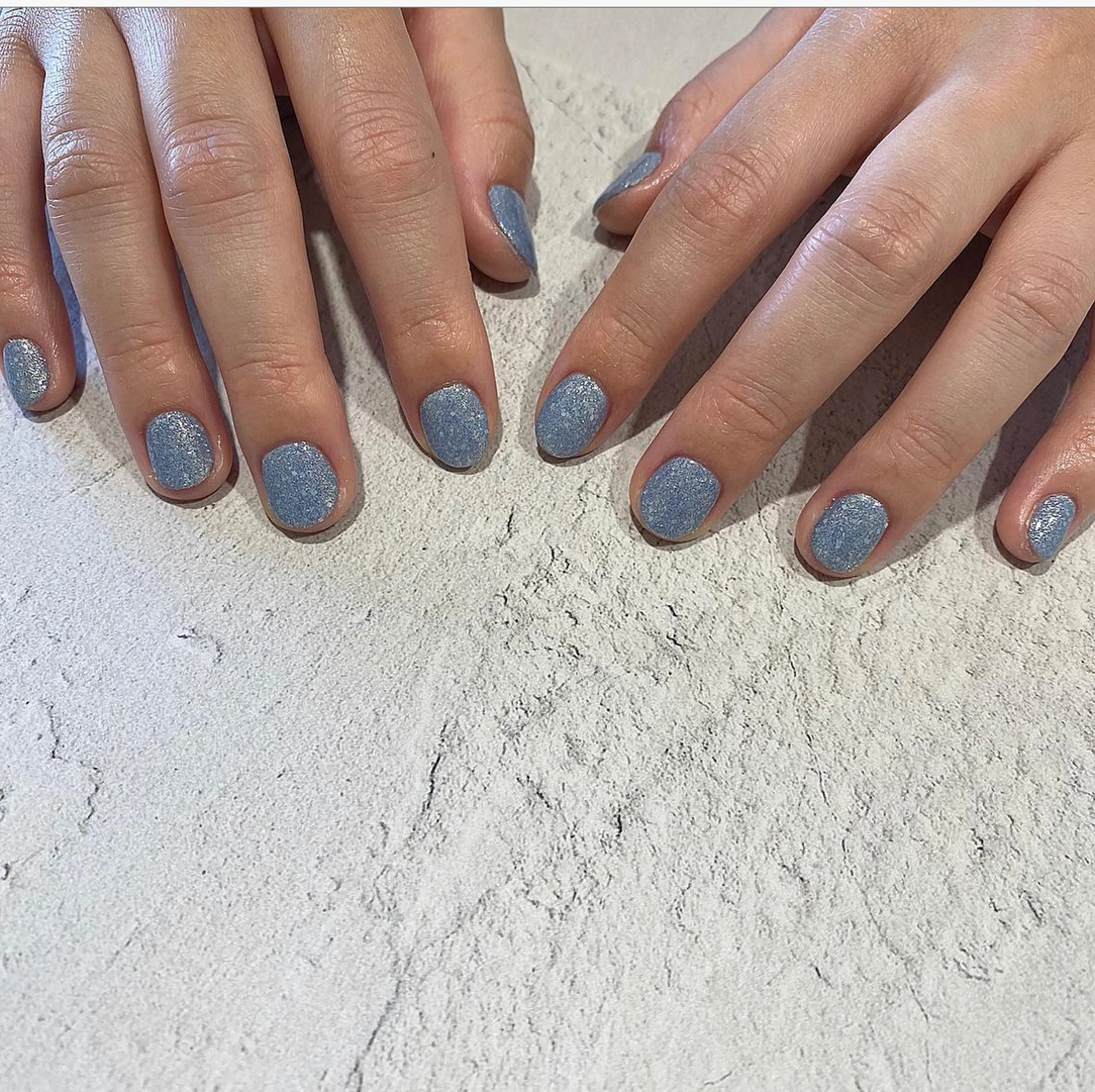 ネイル ブルー ラメ(グリッター) 椎葉 麻里矢のネイルデザイン