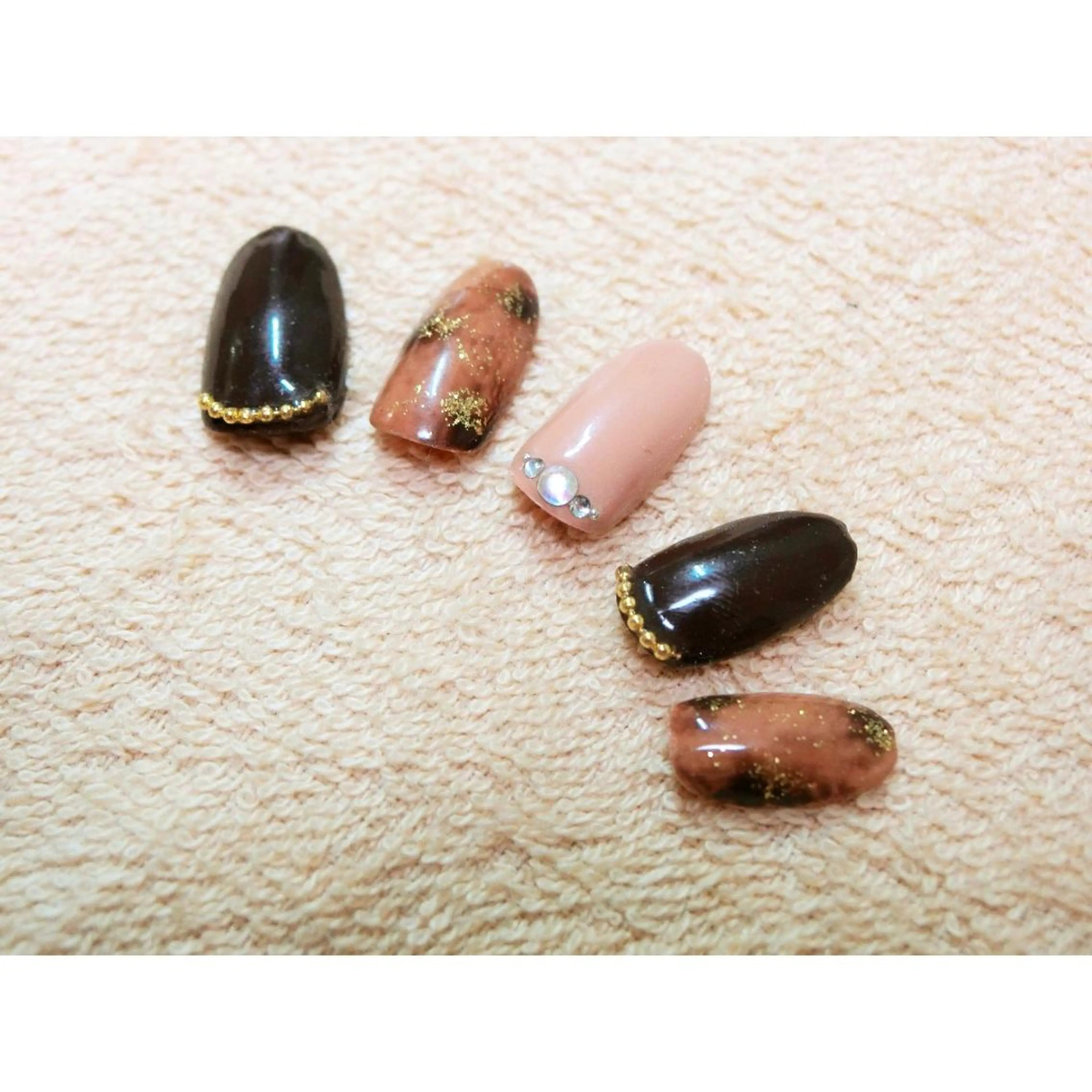 ネイル 痛ネイル/ワンホン/ フィルイン/長さだしのネイルデザイン