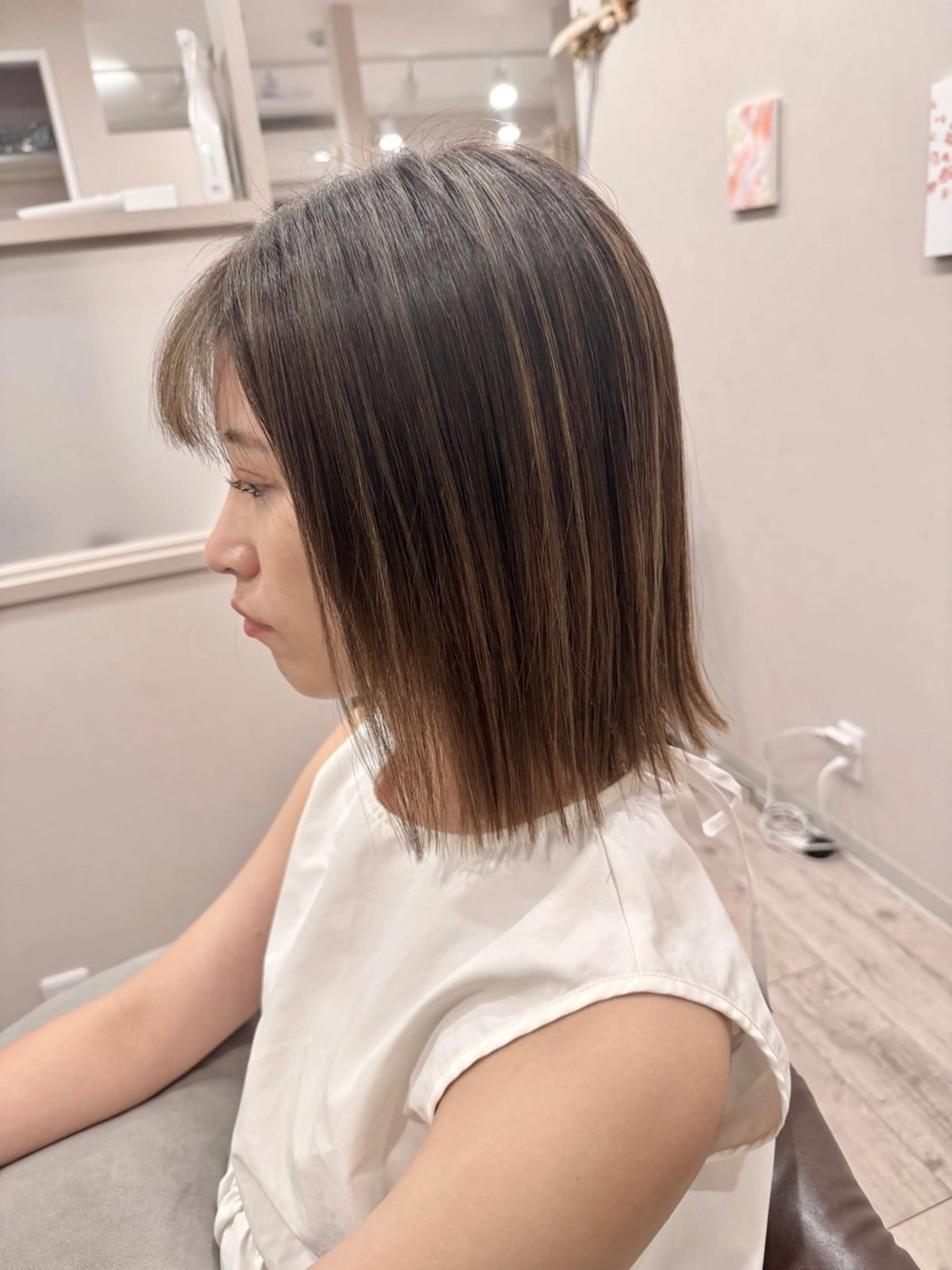 白髪ぼかしカラー➕カット➕トリートメントの写真