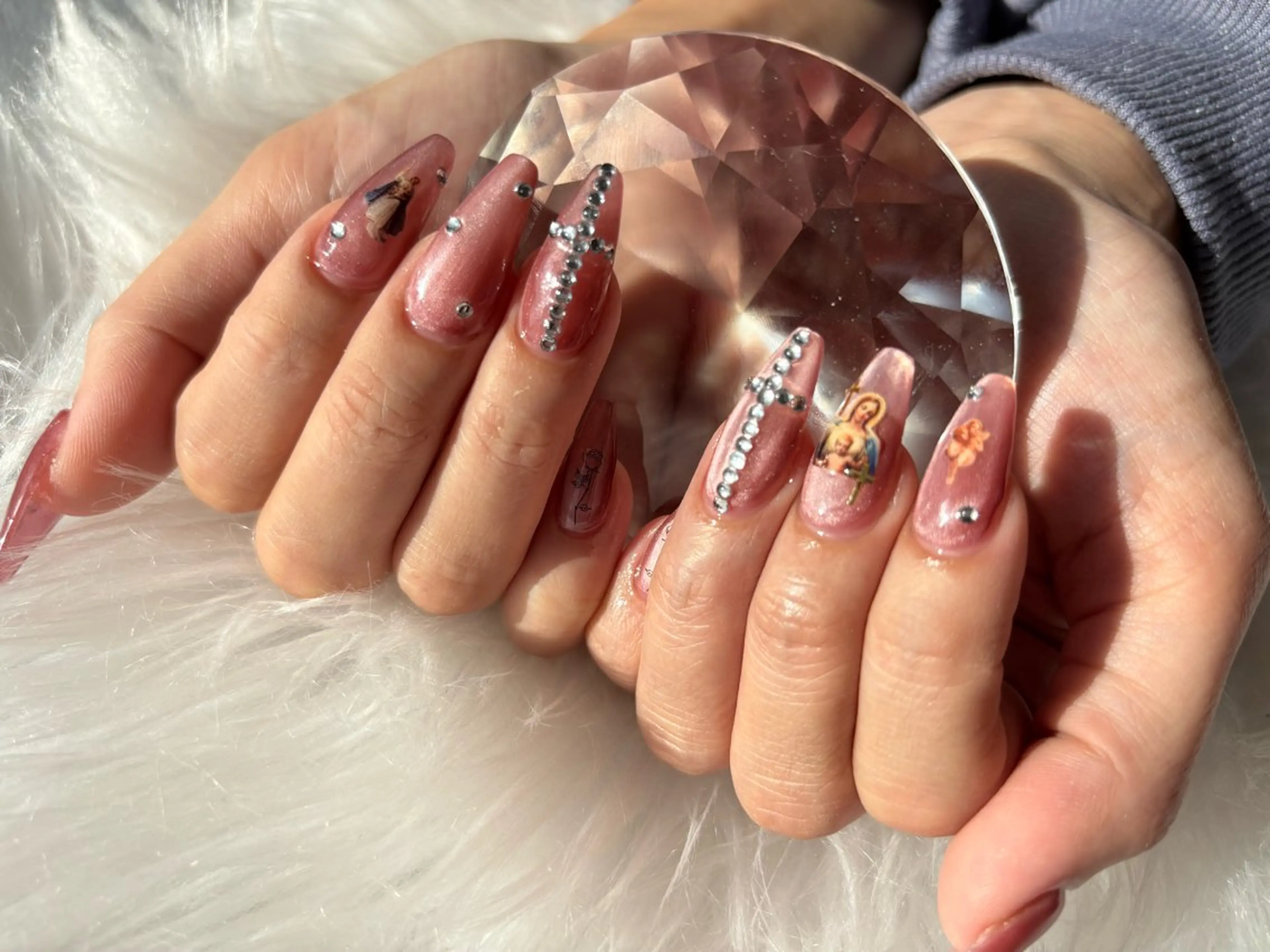 ネイル ハンドネイル ハンドケア ネイルサロンインタークロス所属・里山 雛のネイルデザイン