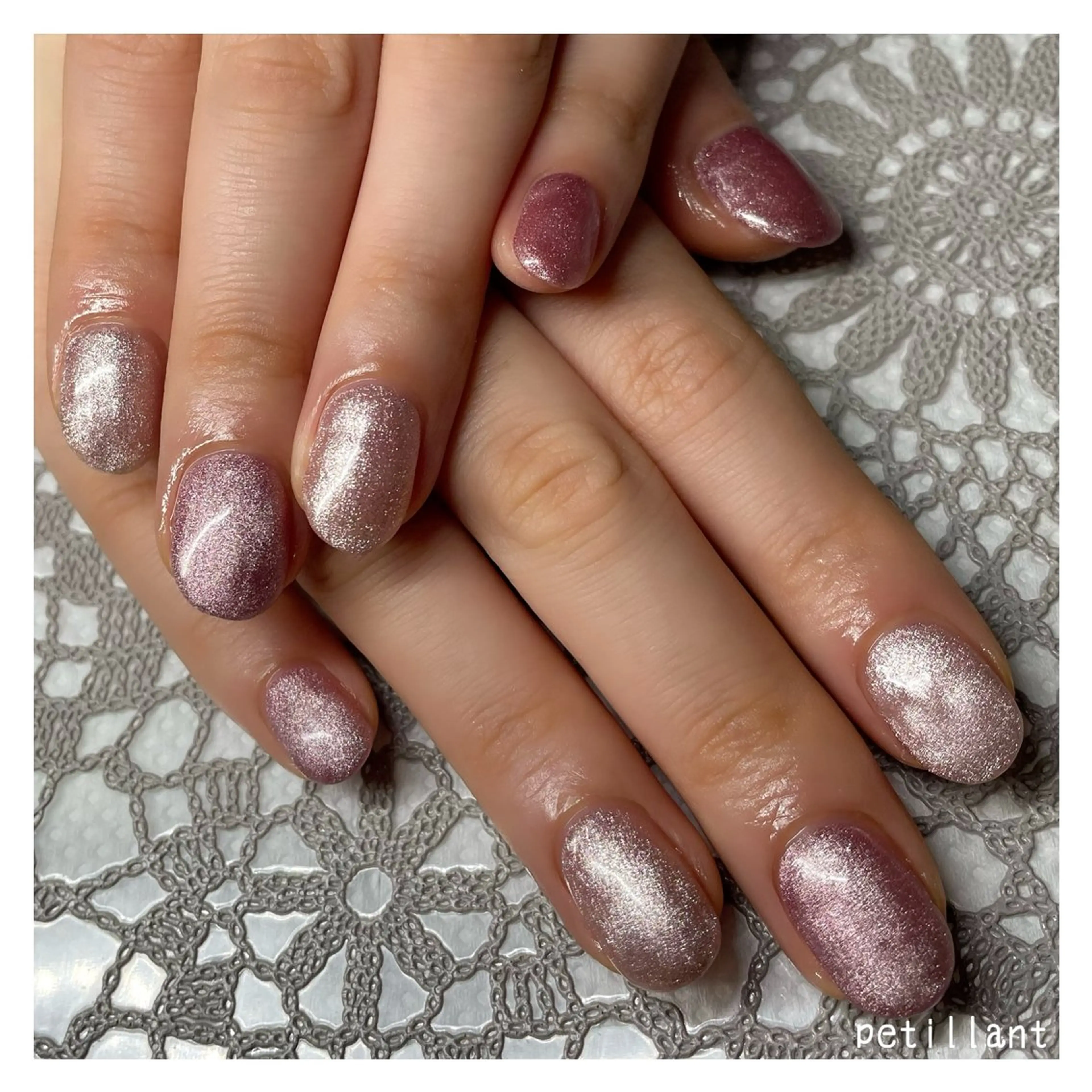 ネイル アートネイル キラキラネイル マグネットネイル petillant所属・nail salon petillantのネイルデザイン
