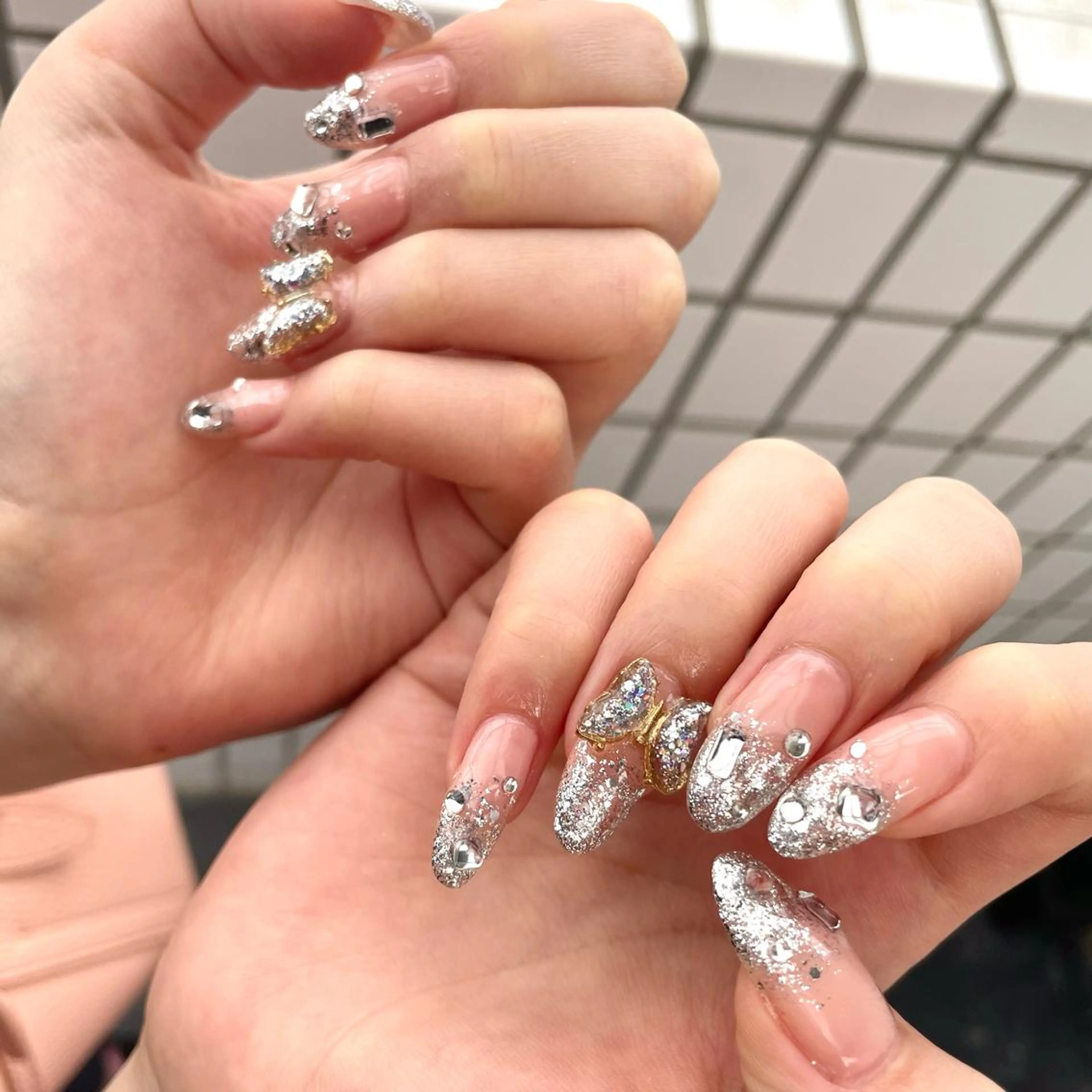 ネイル ストーンネイル ハンドネイル Nail ヌシん家 AKANEのネイルデザイン