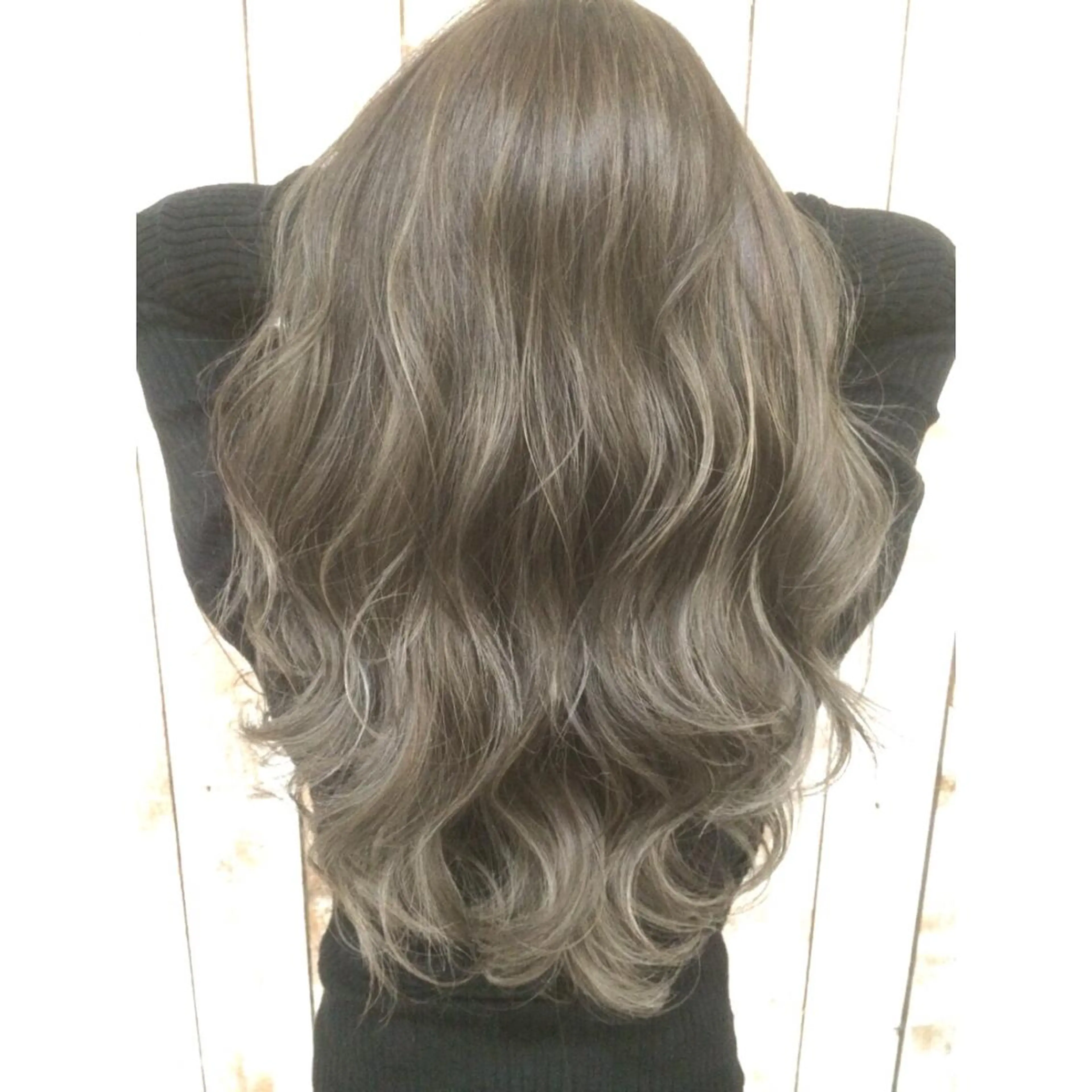 セミロング カラー ベージュカラー ヘアカラー トリートメント 井上 一平のヘアスタイル