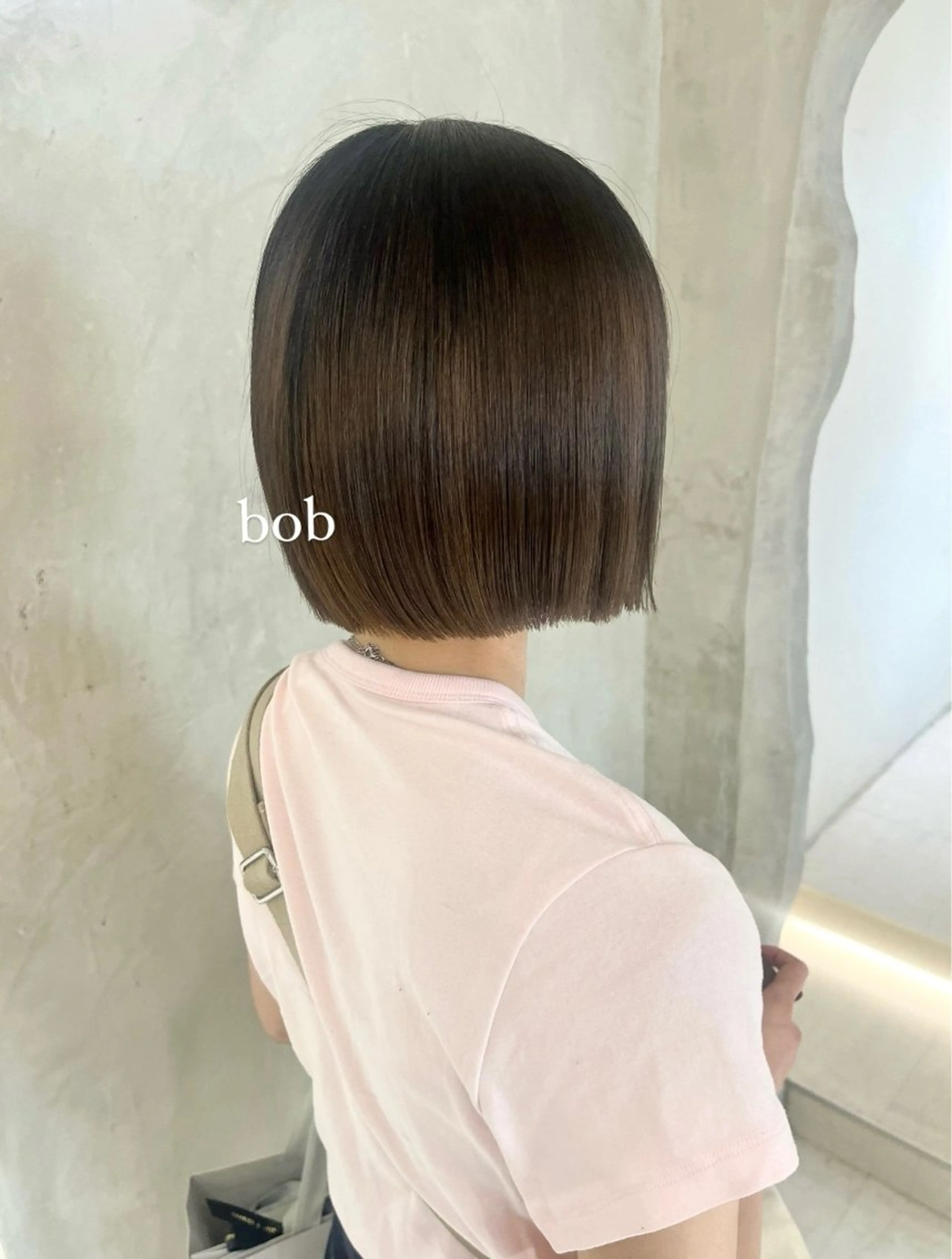 ミディアム カラー ボブ カット ヘアカラー トリートメント effect横浜所属・切りっぱなしボブ/ 艶カラー/綾莉のヘアスタイル