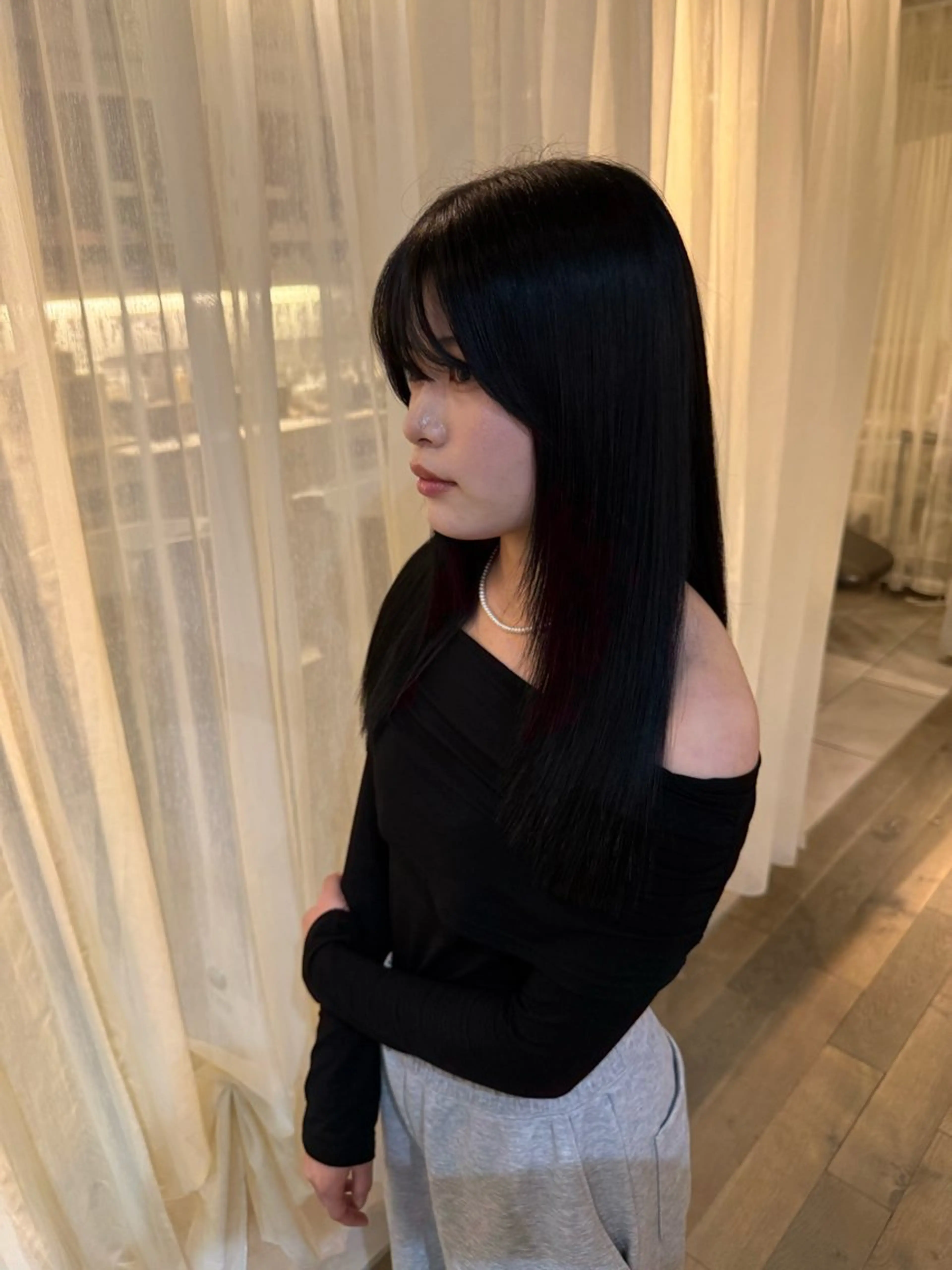 ロング 藤原 百花のヘアスタイル