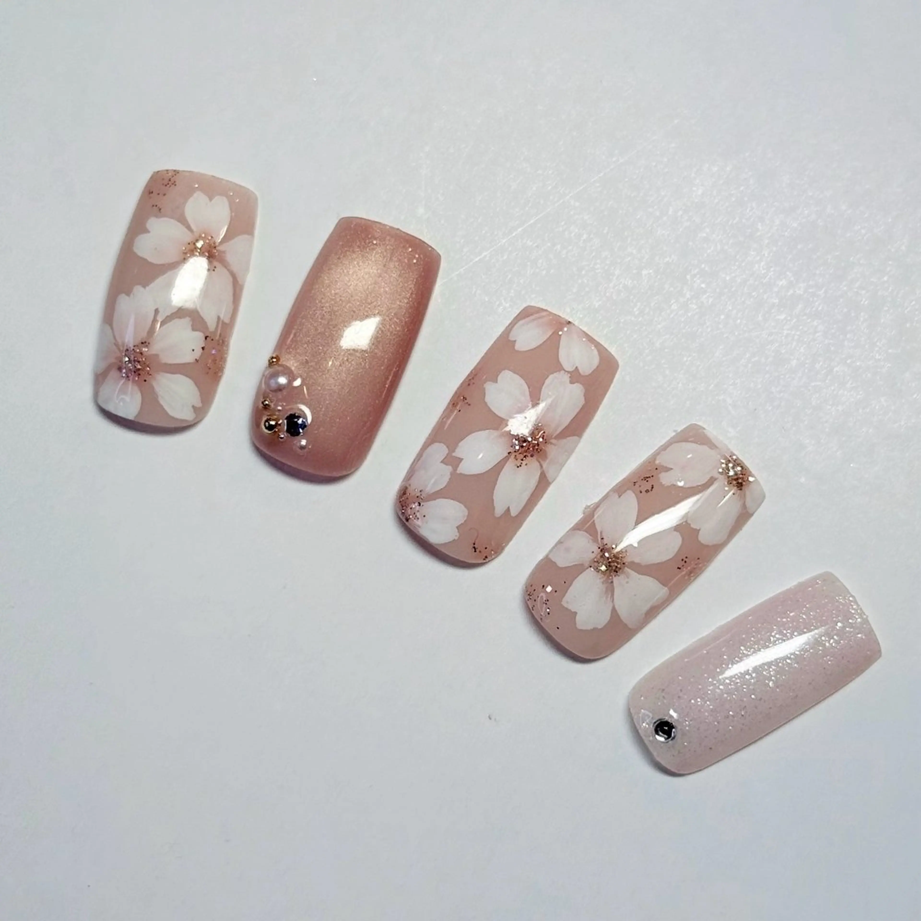 ネイル アートネイル 桜ネイル ハンドネイル アゲハ ネイルのネイルデザイン