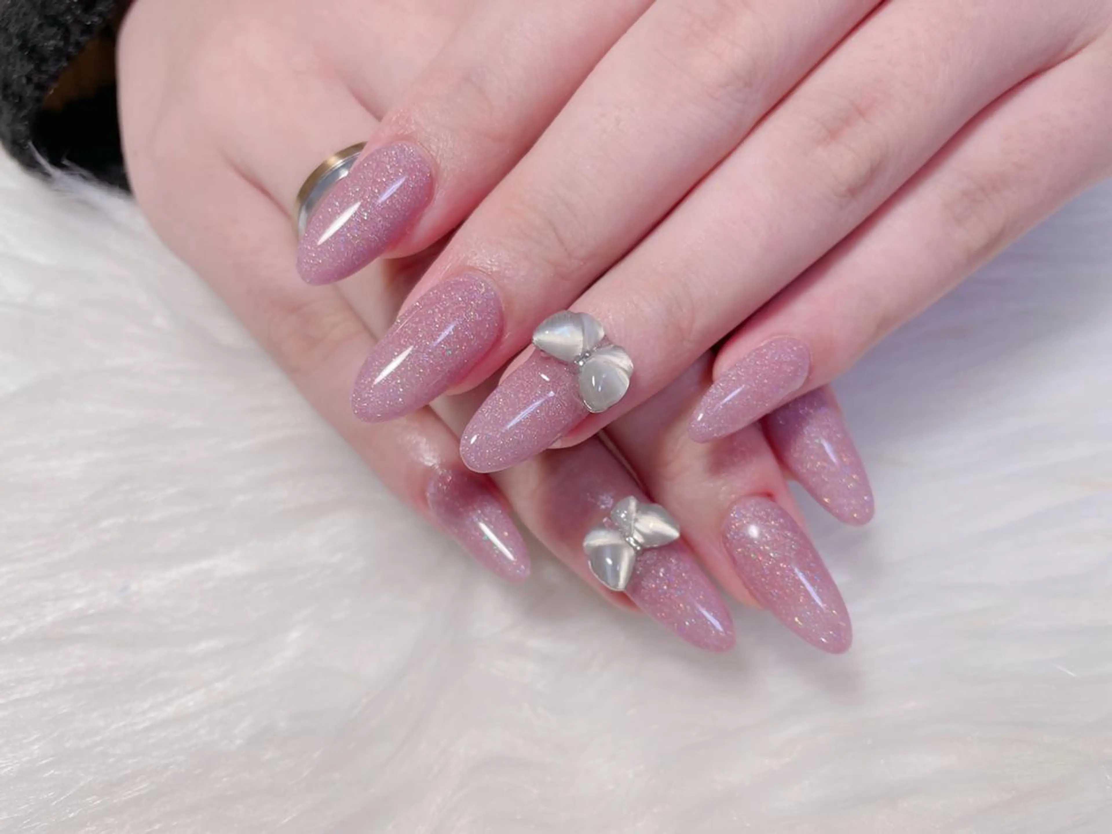 Hant【自爪】💅ハンド★ワンカラー＋2個大きいパーツor2本埋め尽くし★付け替えオフ全部無料ケア込み　¥4580の写真