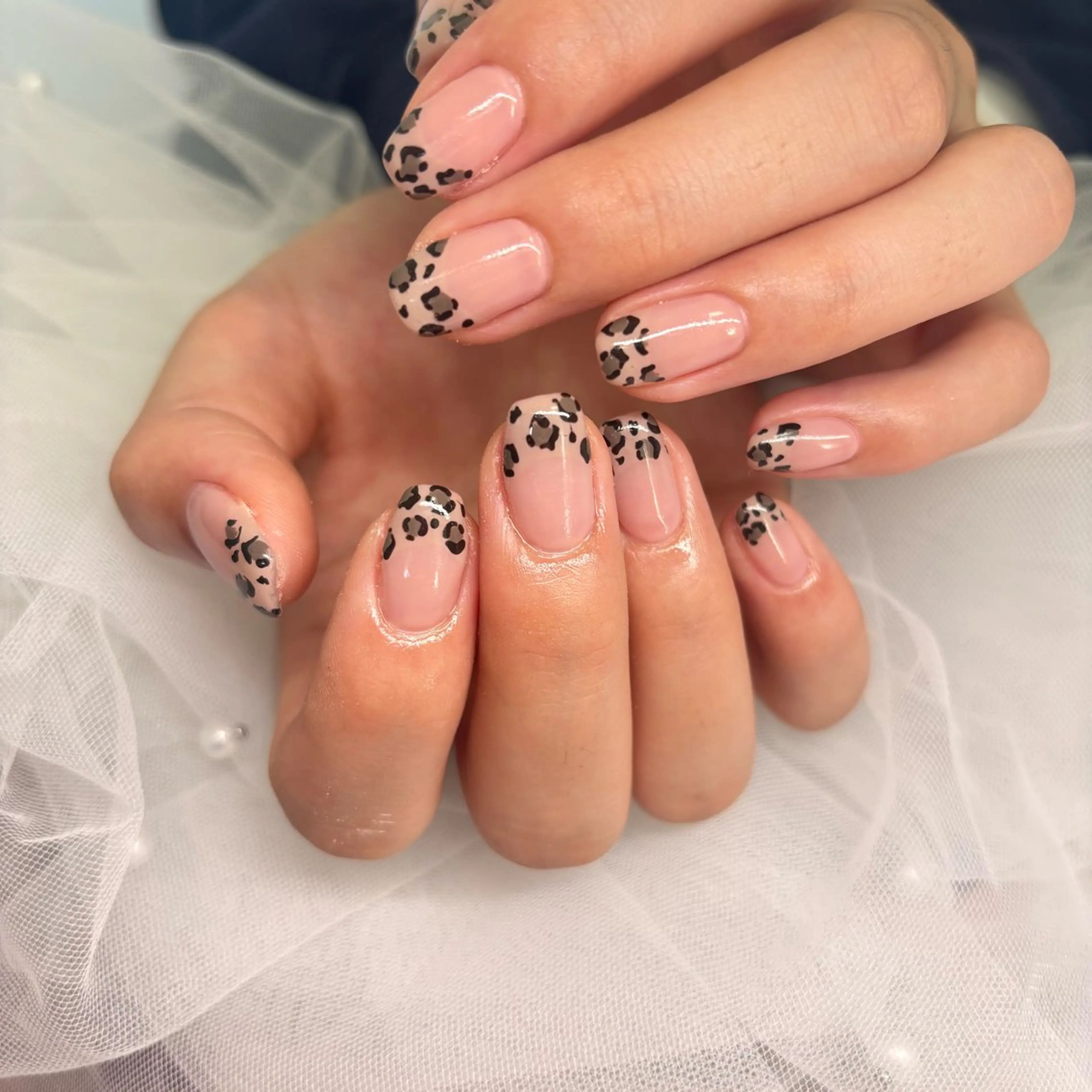 ネイル フレンチネイル ハンドネイル RE💟N.NAIL ラテン系お姉さんのネイルデザイン