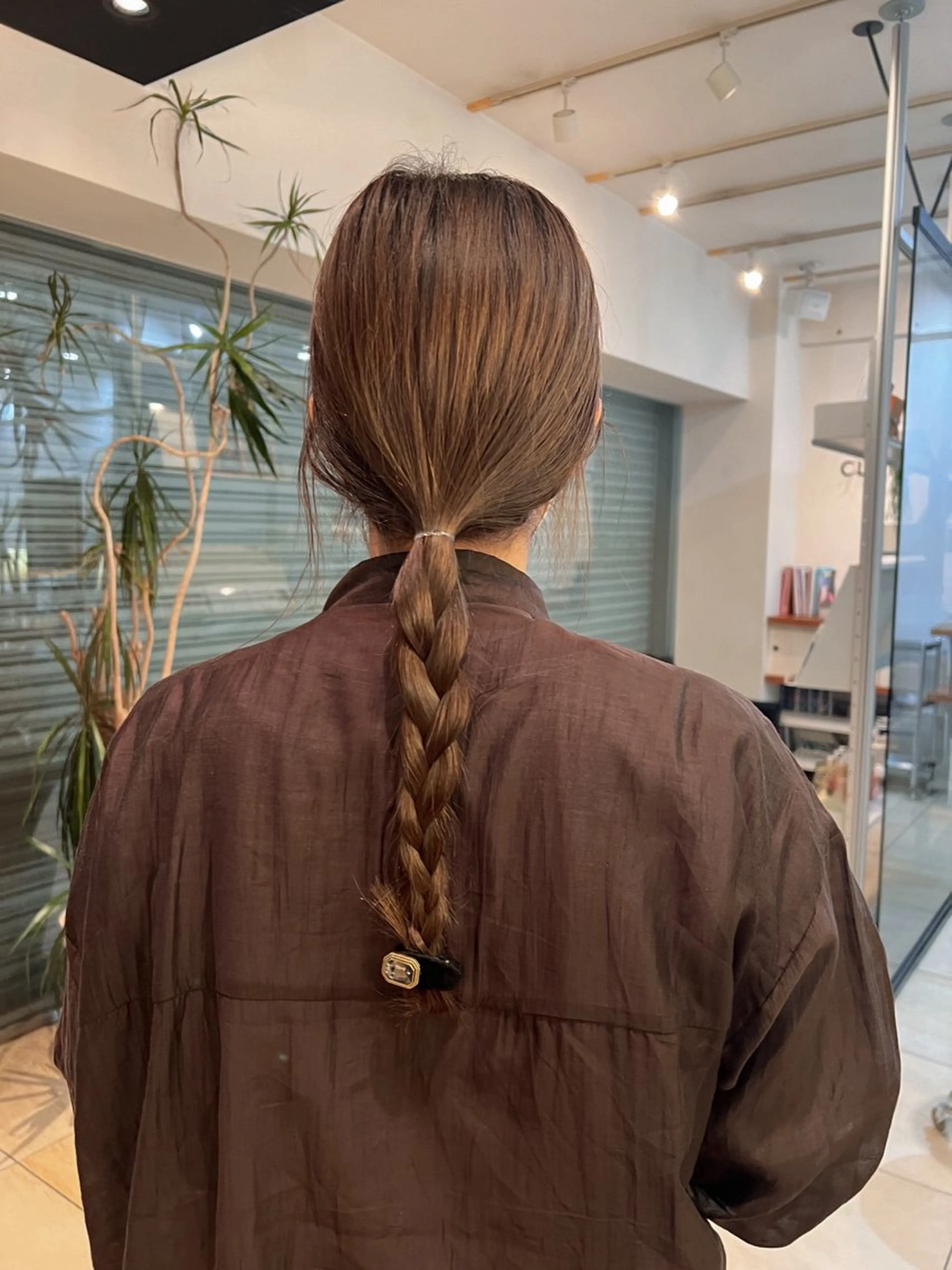 セミロング リリカ🐈‍⬛ブリー チカラー/上永谷のヘアスタイル