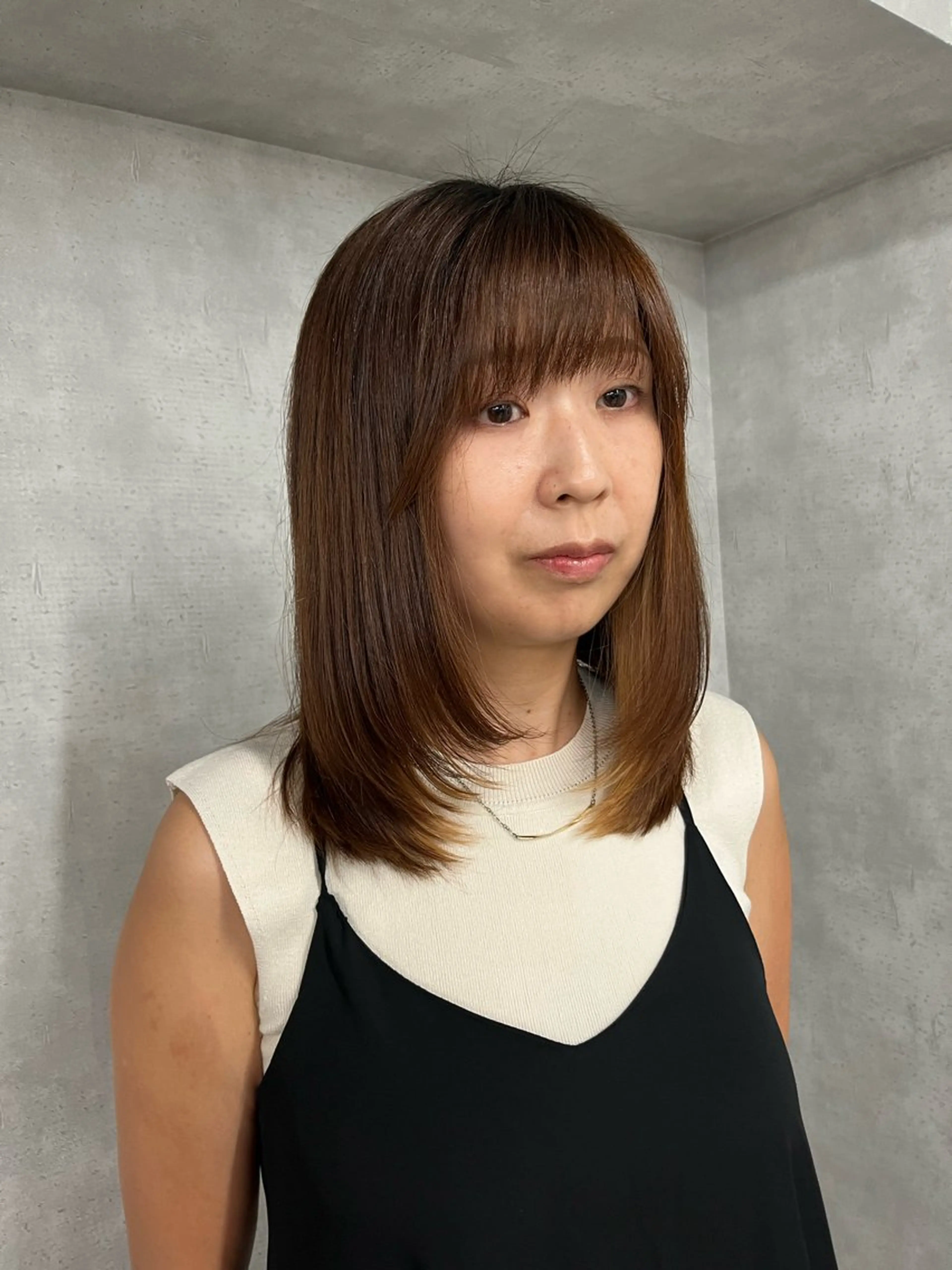 ミディアム レイヤーカット anon Loemのヘアスタイル