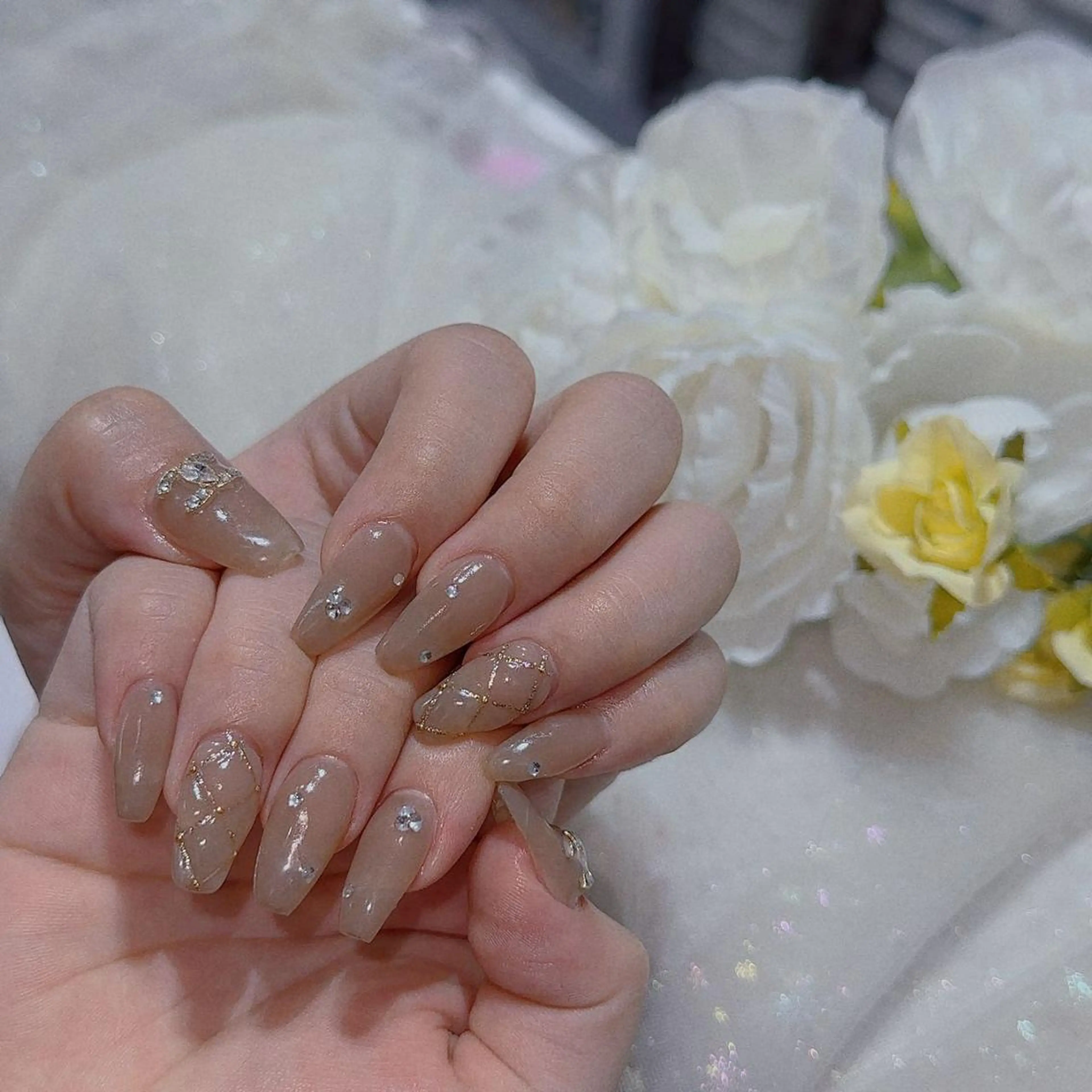 ネイル アートネイル 長さ出し ネイルチップ Queens PUPUのネイルデザイン