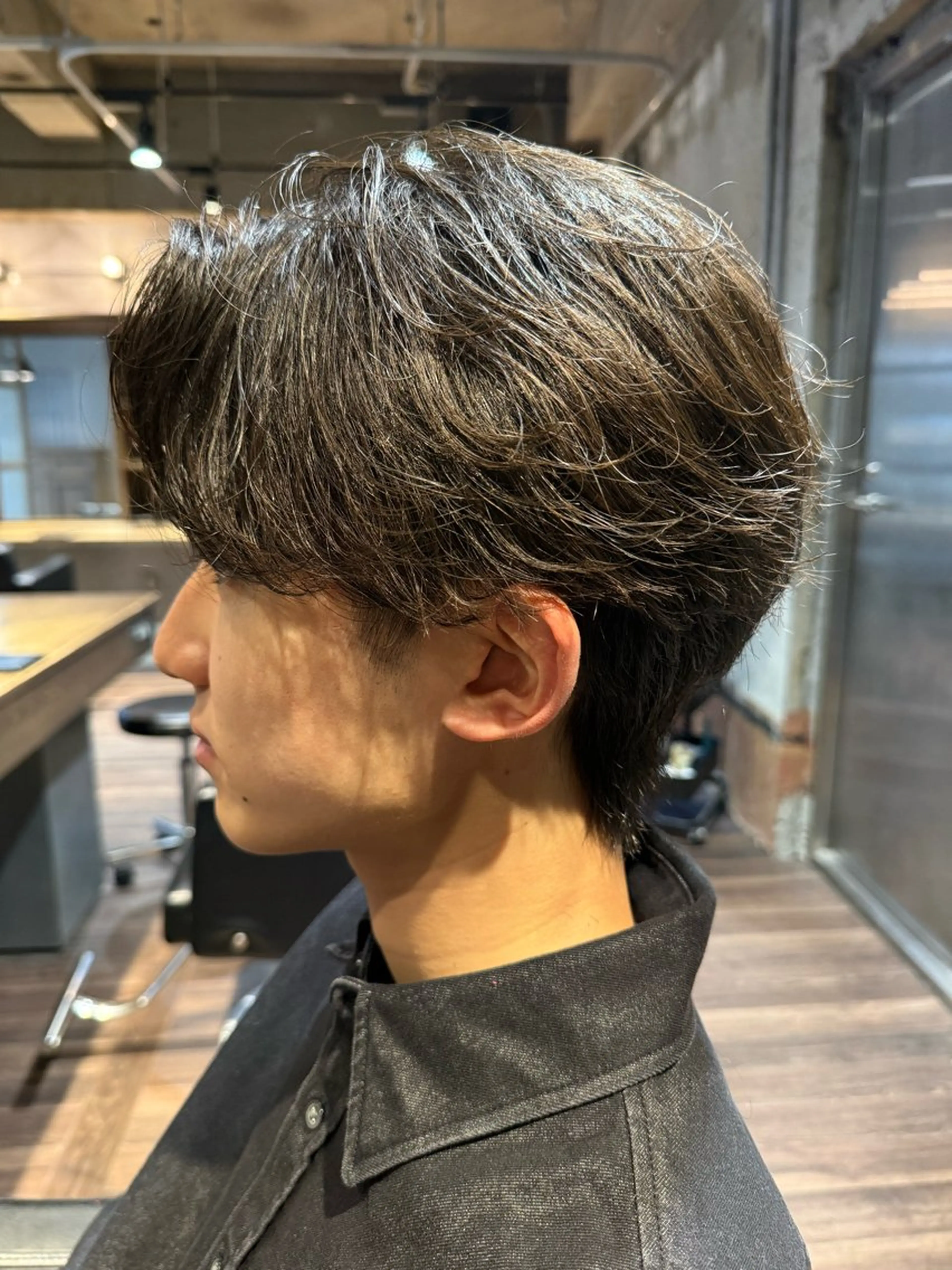 ショート パーマ メンズ センターパート フェザーパーマ メンズパーマ カット パーマ 縮毛矯正 メンズ/佐藤 恒輝のヘアスタイル