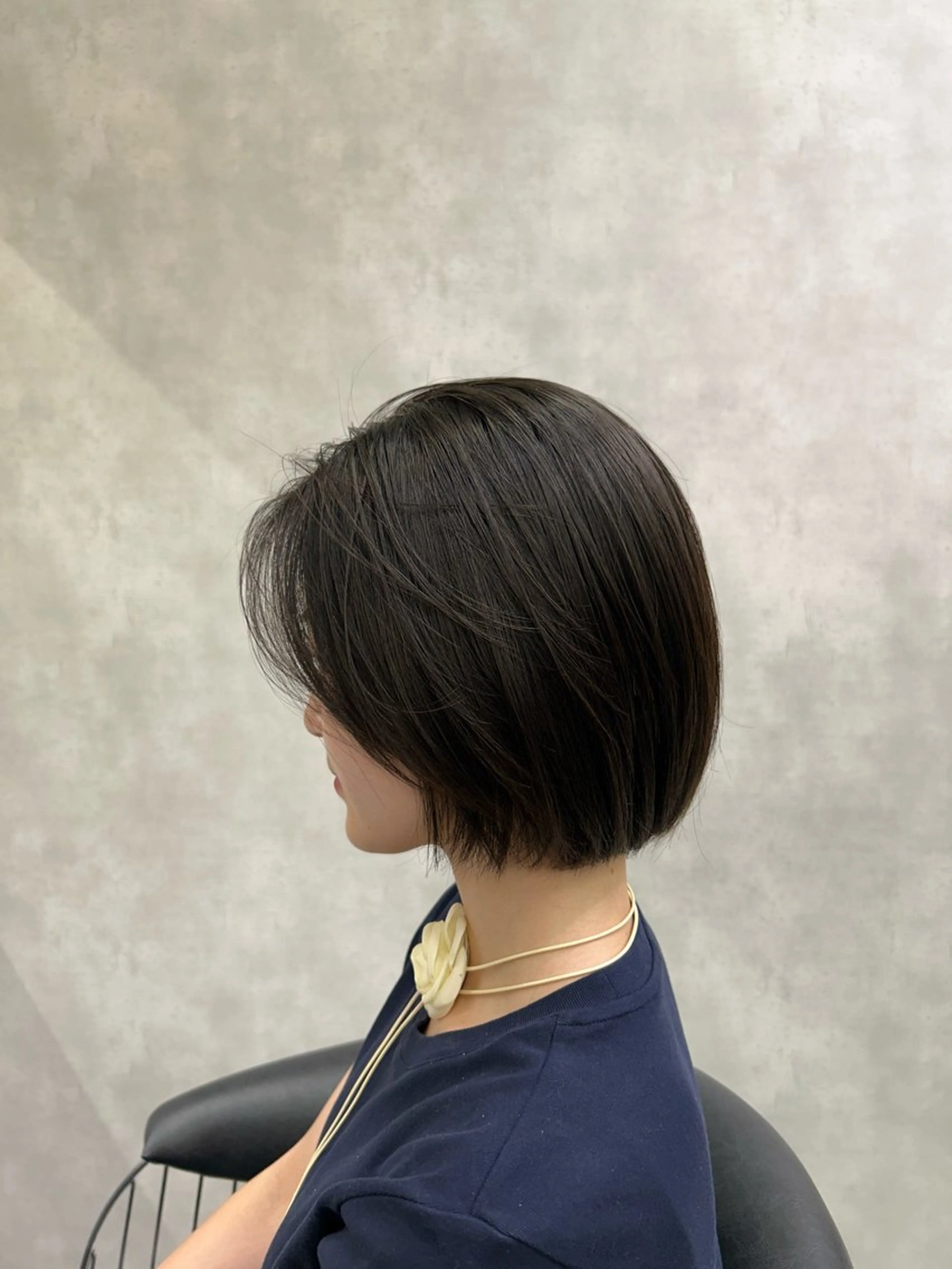 ショート 花井輝 ボブ/ハイトーンのヘアスタイル