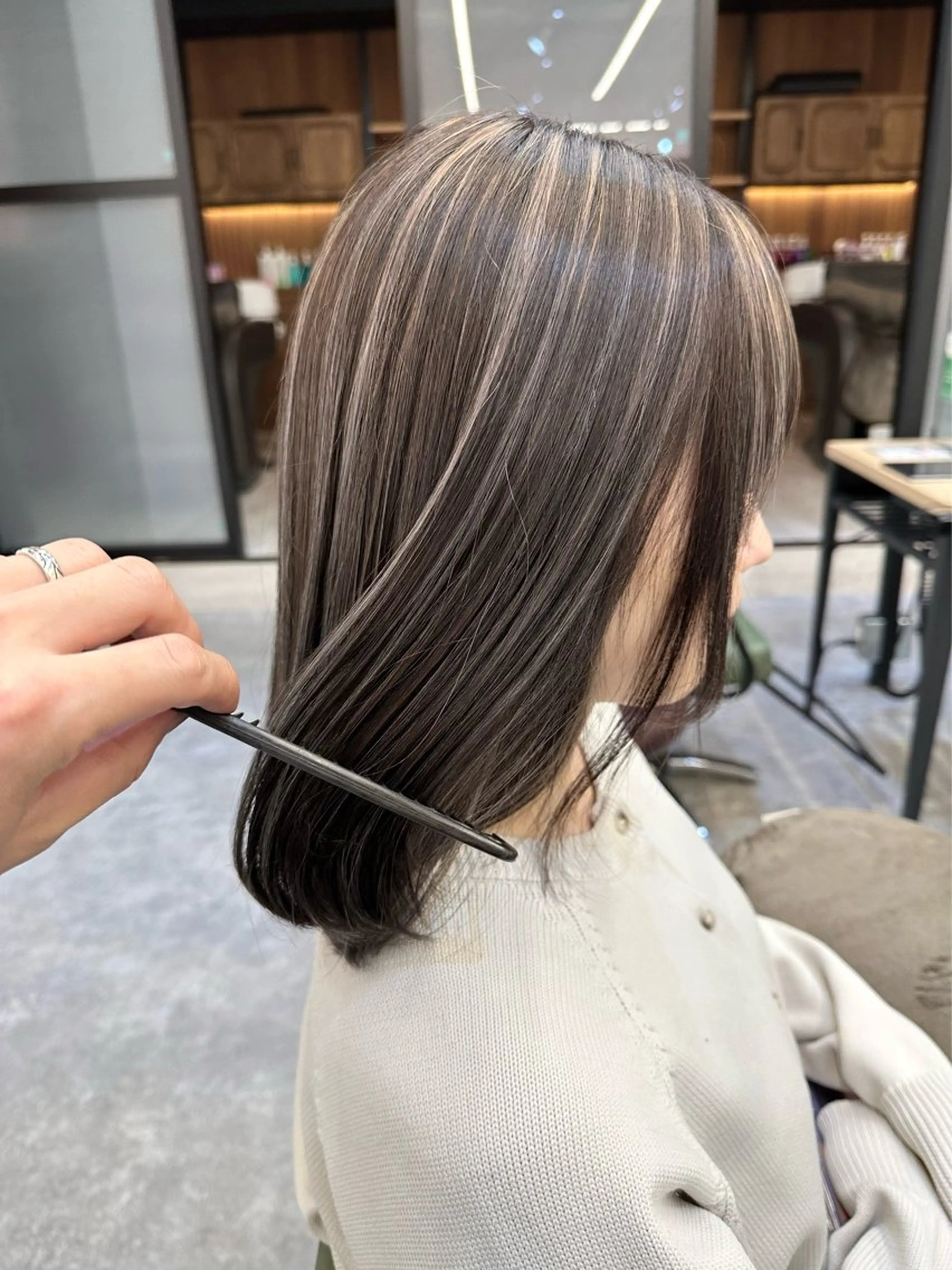 ミディアム 店長🌟小顔似合わせ デザインカラー◎古田のヘアスタイル