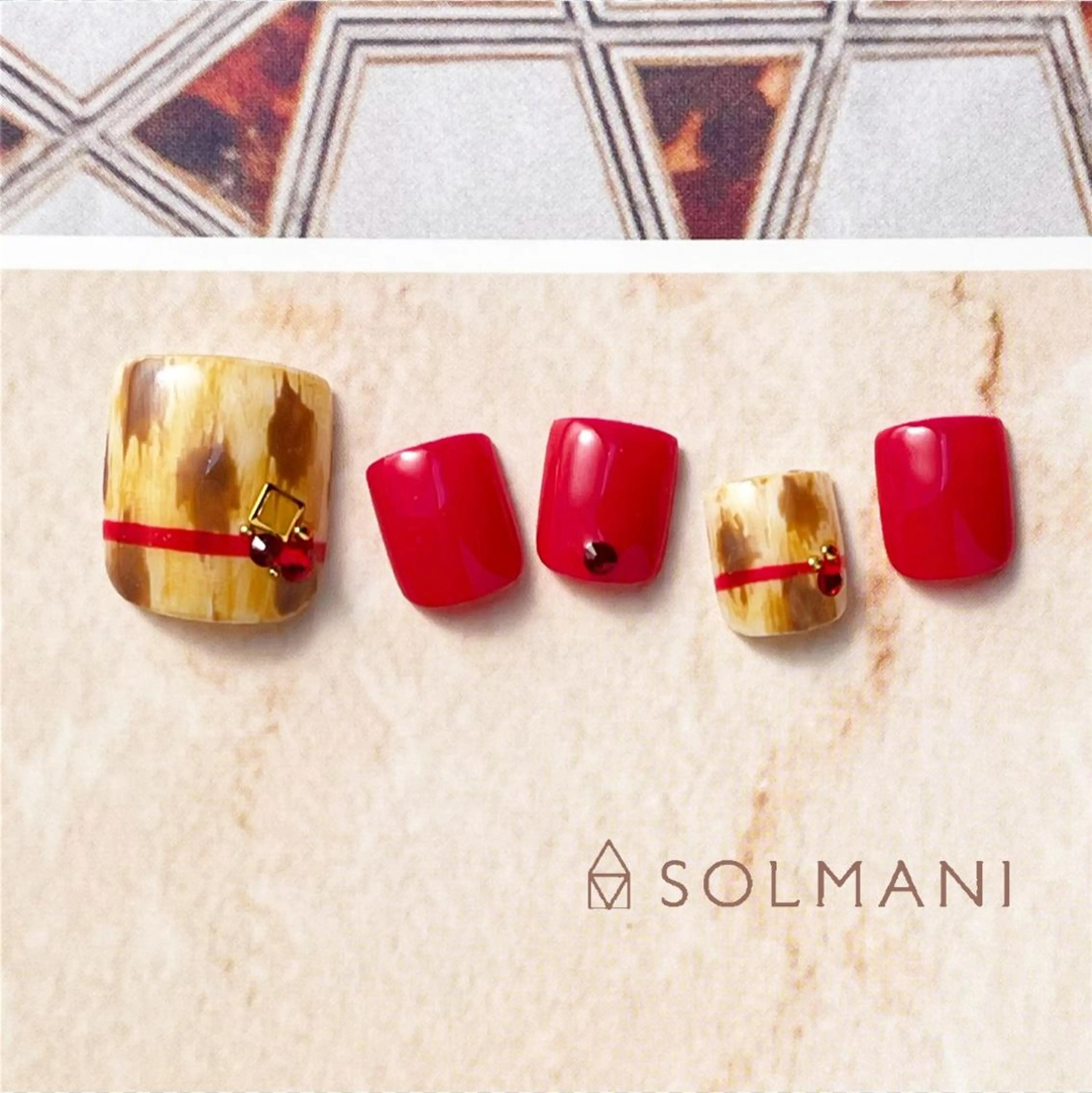 ネイル アニマル柄 フットネイル SOLMANI 予約担当のネイルデザイン