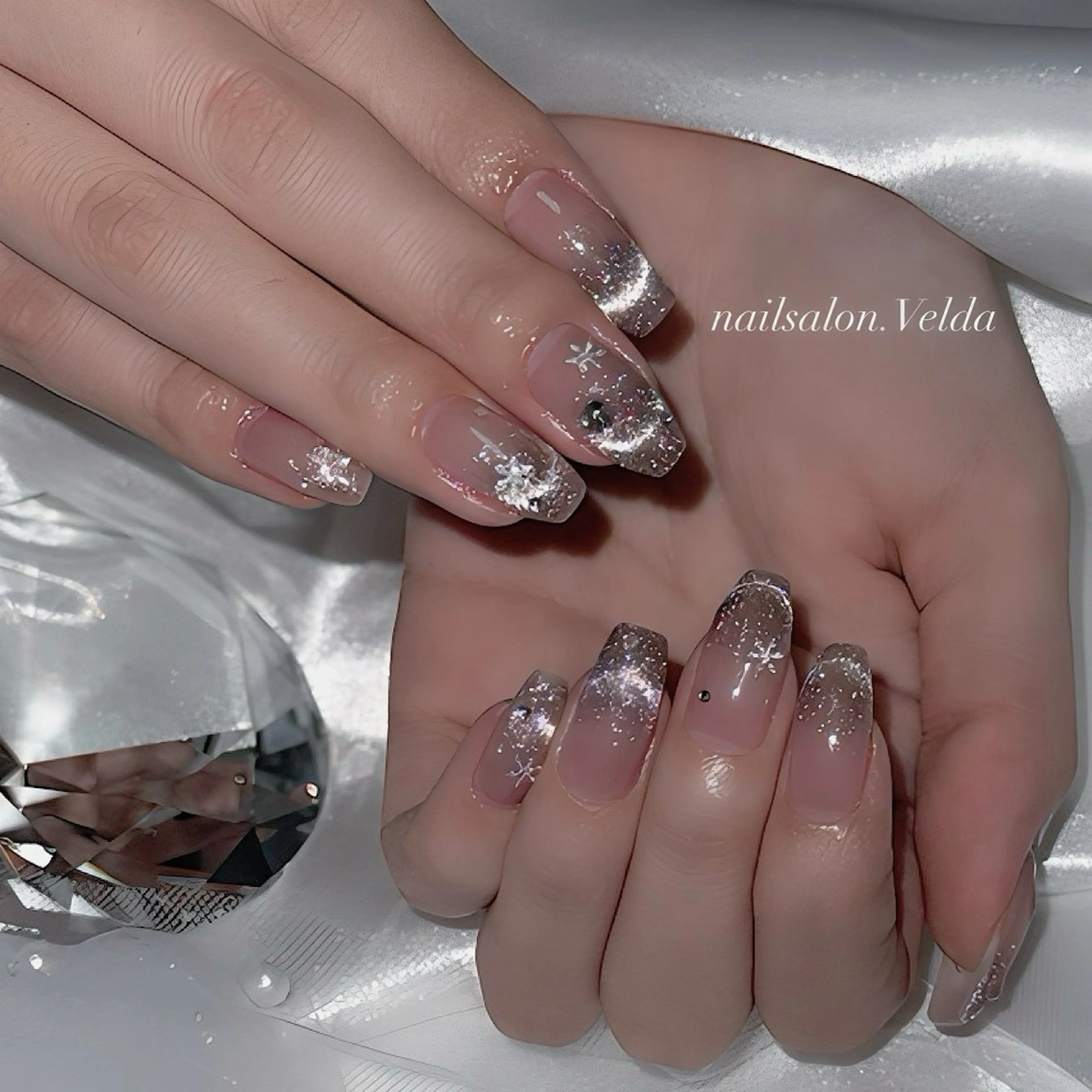 ネイル フラッシュネイル フラッシュマグ グラデーション ハンドネイル 💎スカルプ💎 Velda(ベルダ)のネイルデザイン