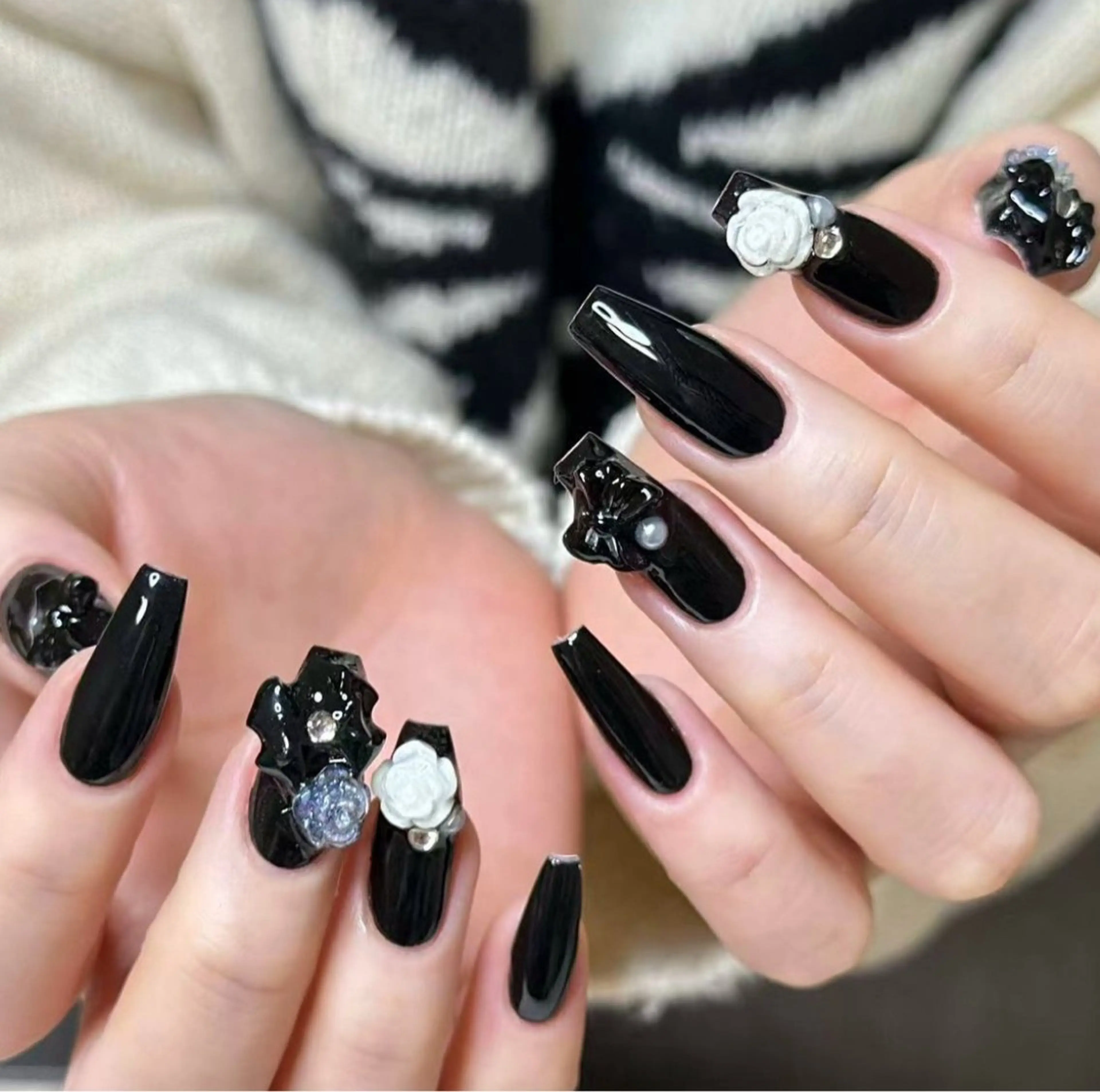 ネイル ハンドネイル Tini ANA.CHUOのネイルデザイン