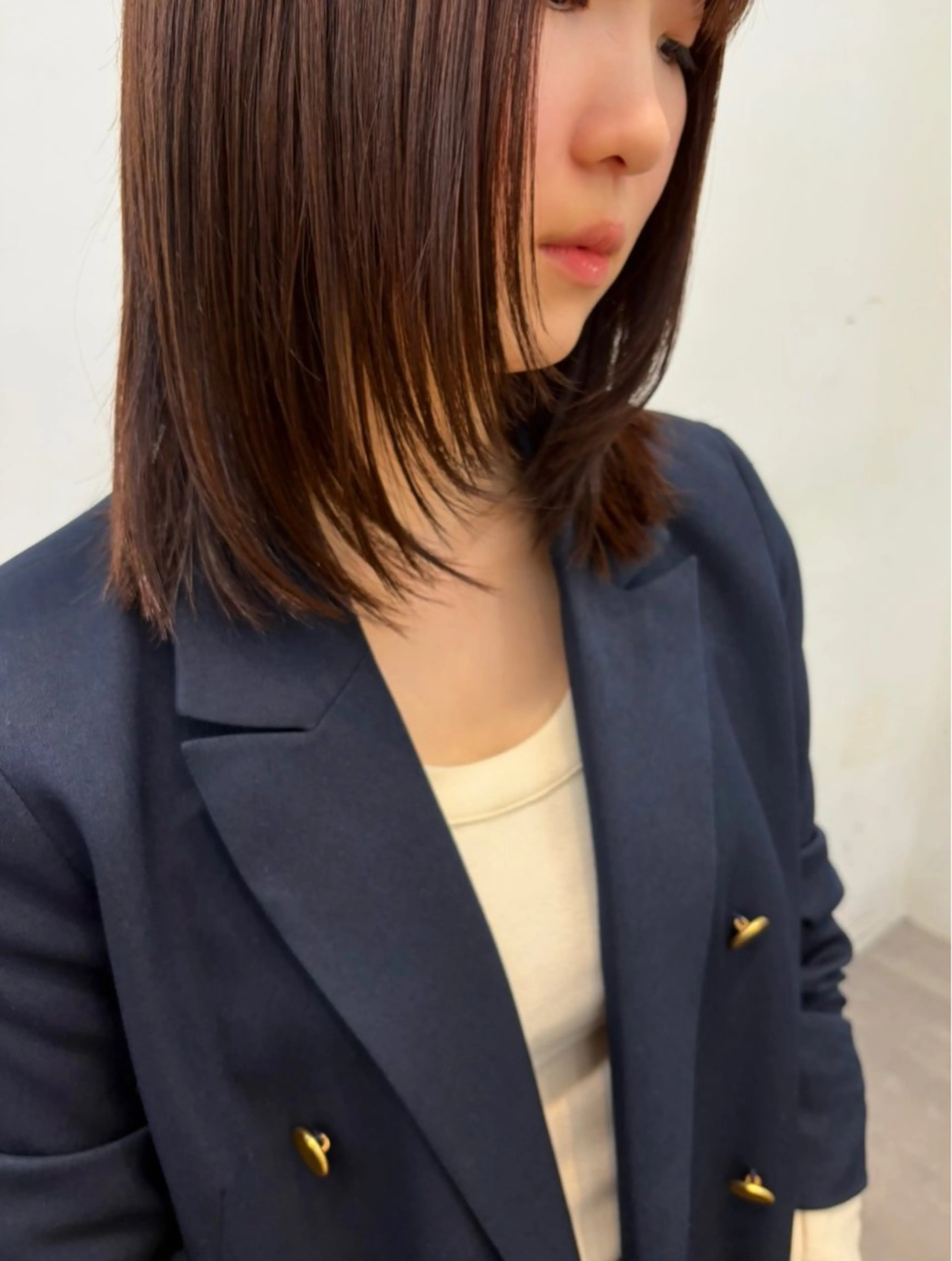 ミディアム カット nok所属・レイヤー/ベージュ/ どますず🌺のヘアスタイル