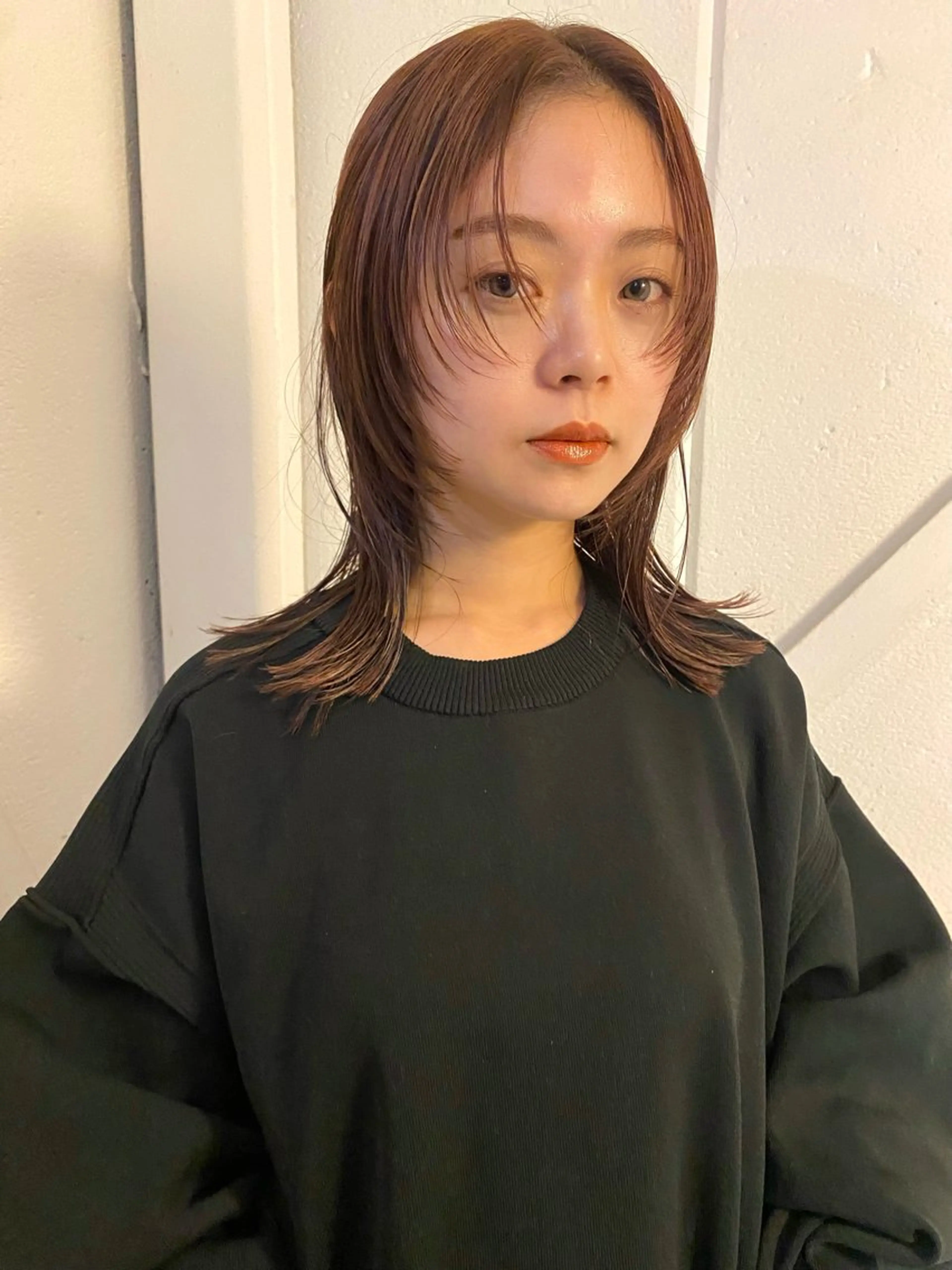 ミディアム カラー ミディアムパーマ ハイトーンカラー ピンクカラー レイヤーカット 森貴裕/ベージュ/ パーマ/オリーブのヘアスタイル