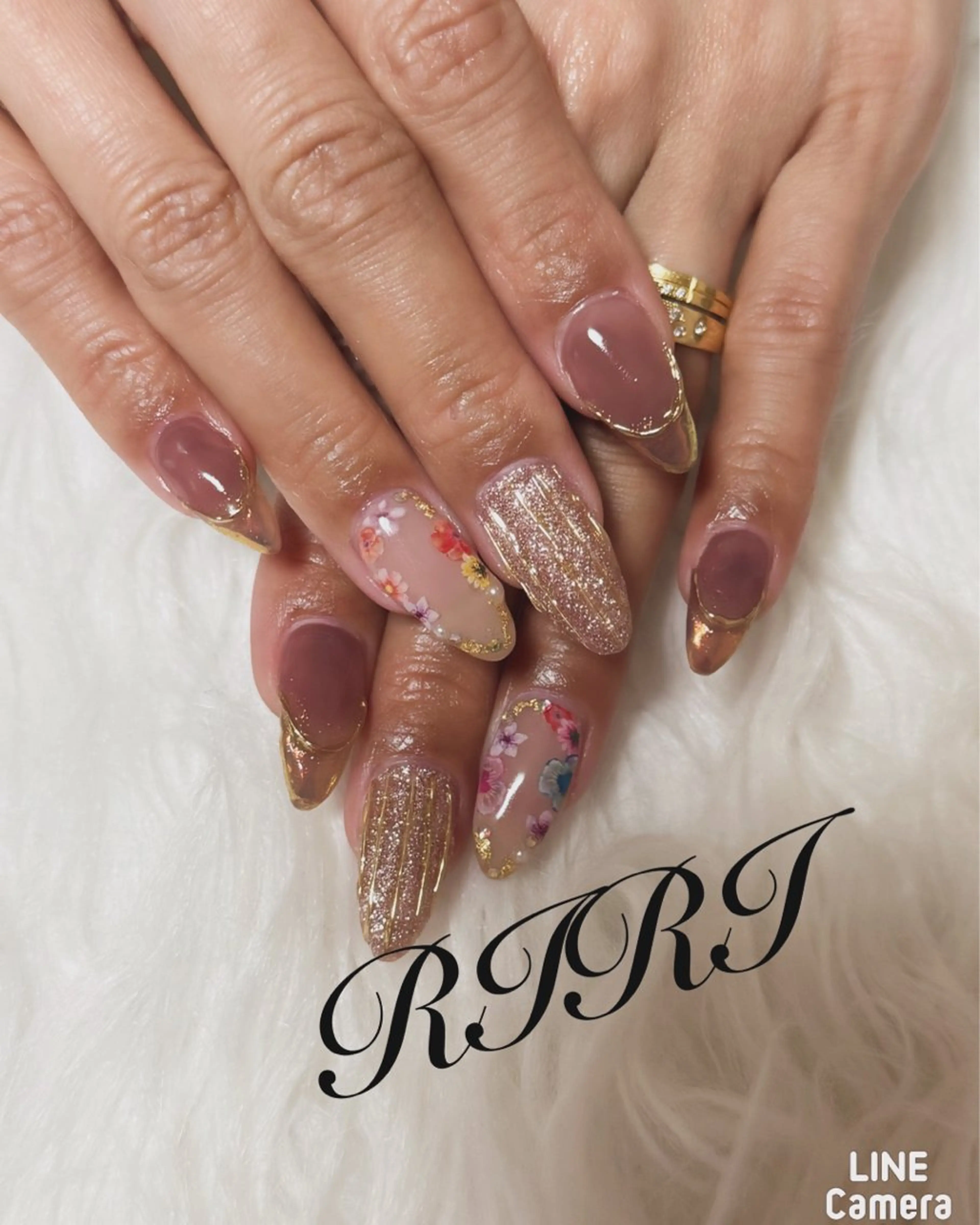 ネイル フラワーネイル フレンチネイル ジェルネイル ガラスフレンチ キラキラネイル ハンドネイル riri オーナーのネイルデザイン