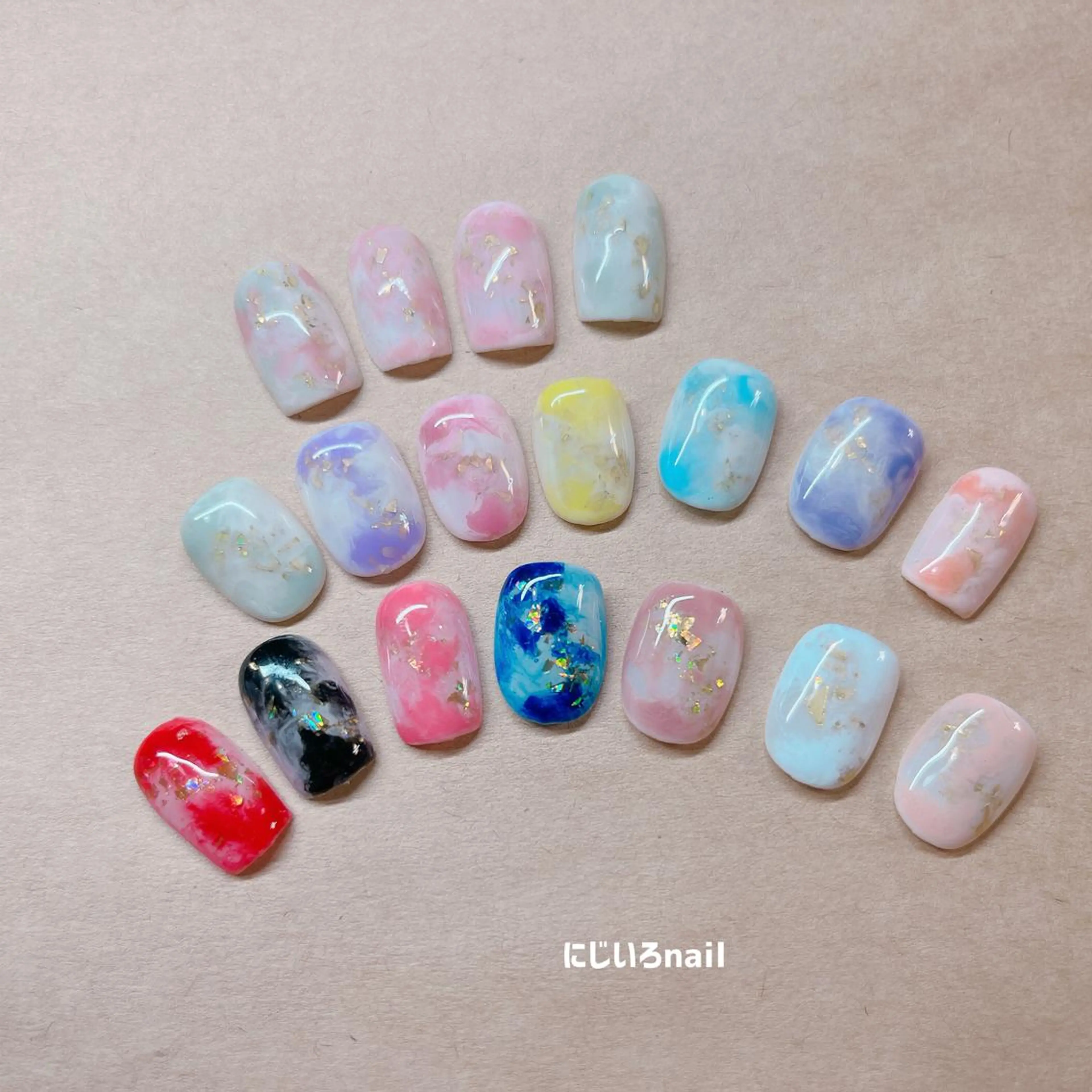 ネイル にじいろ nailのネイルデザイン