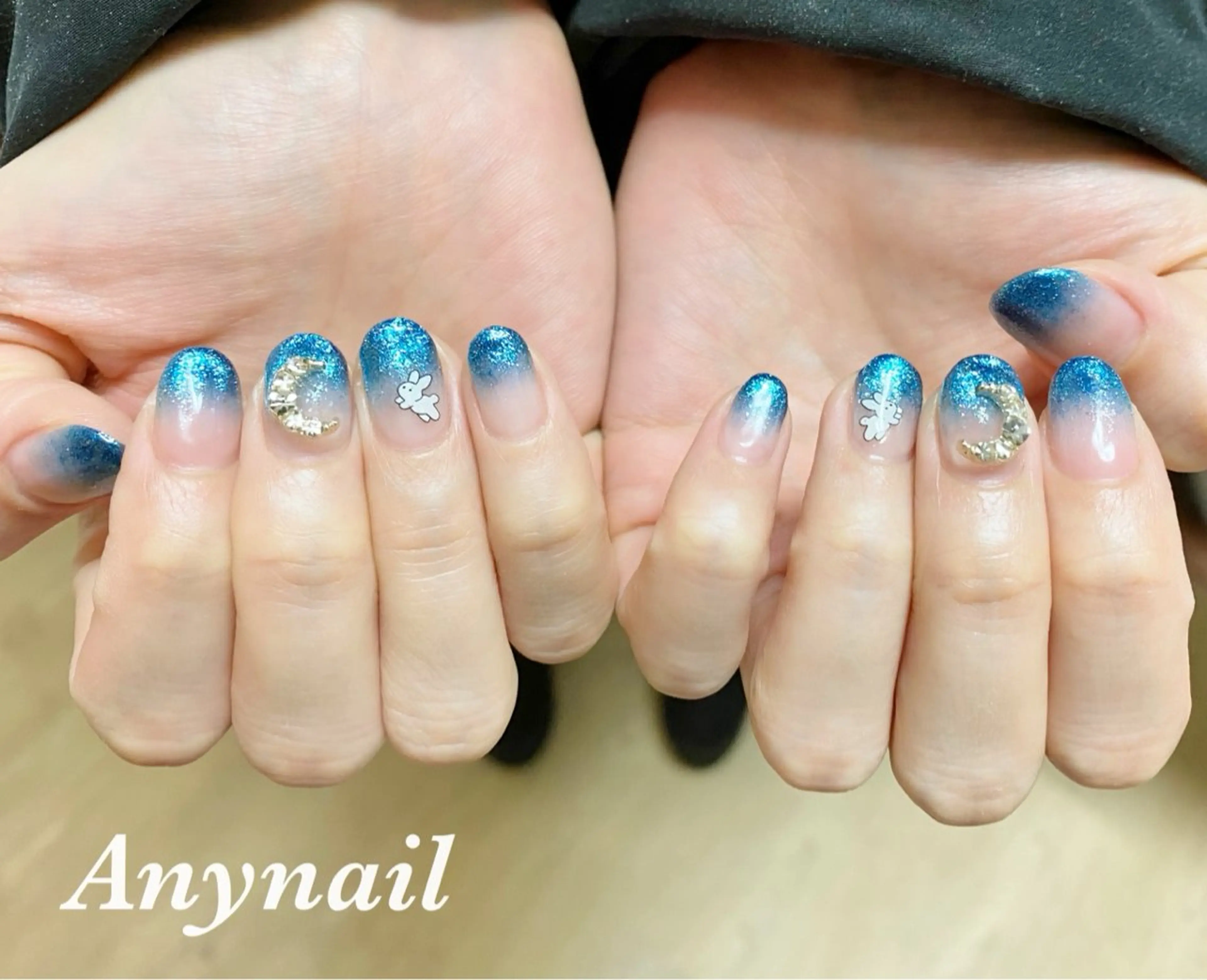 ネイル ブルー グラデーション ラメ(グリッター) ラメグラデーション 岩澤 恵子のネイルデザイン