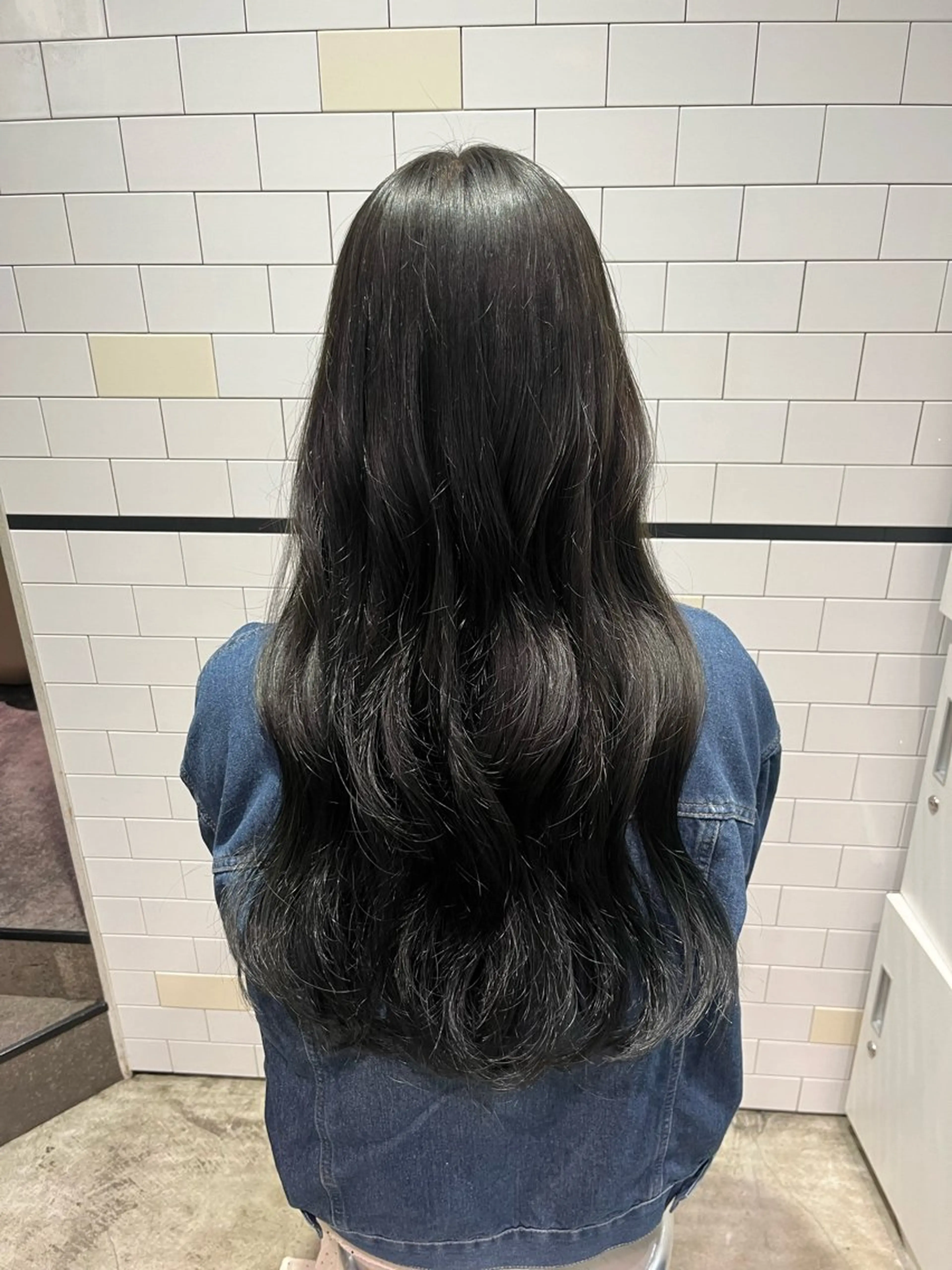 ロング カラー 透明感カラー ぷつっとボブ/ ブリーチ/池袋ももなのヘアスタイル