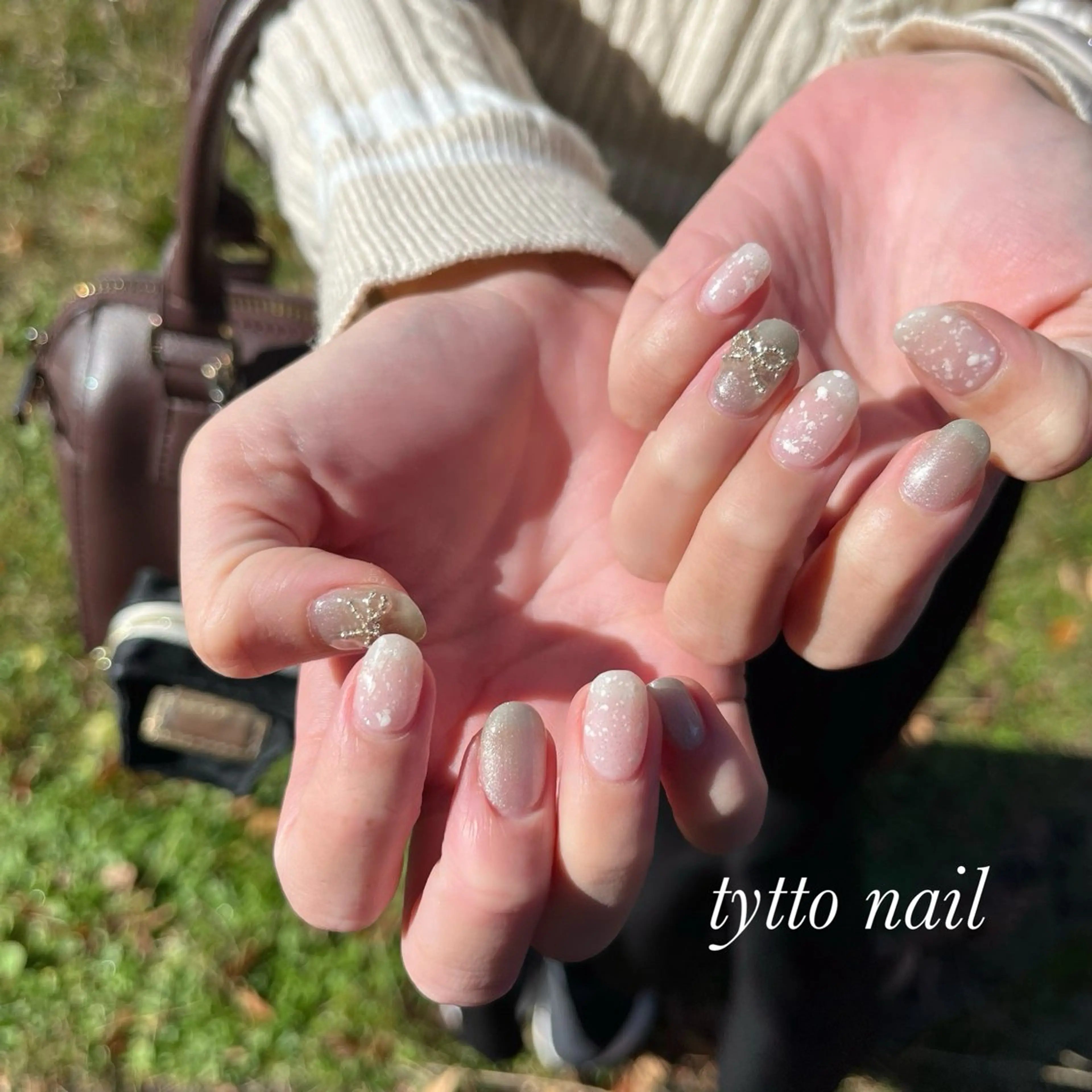 ネイル ガーリー キラキラネイル ラメ(グリッター) マグネットネイル オフィスネイル tytto nail ❤︎‪‪eri‪‪のネイルデザイン