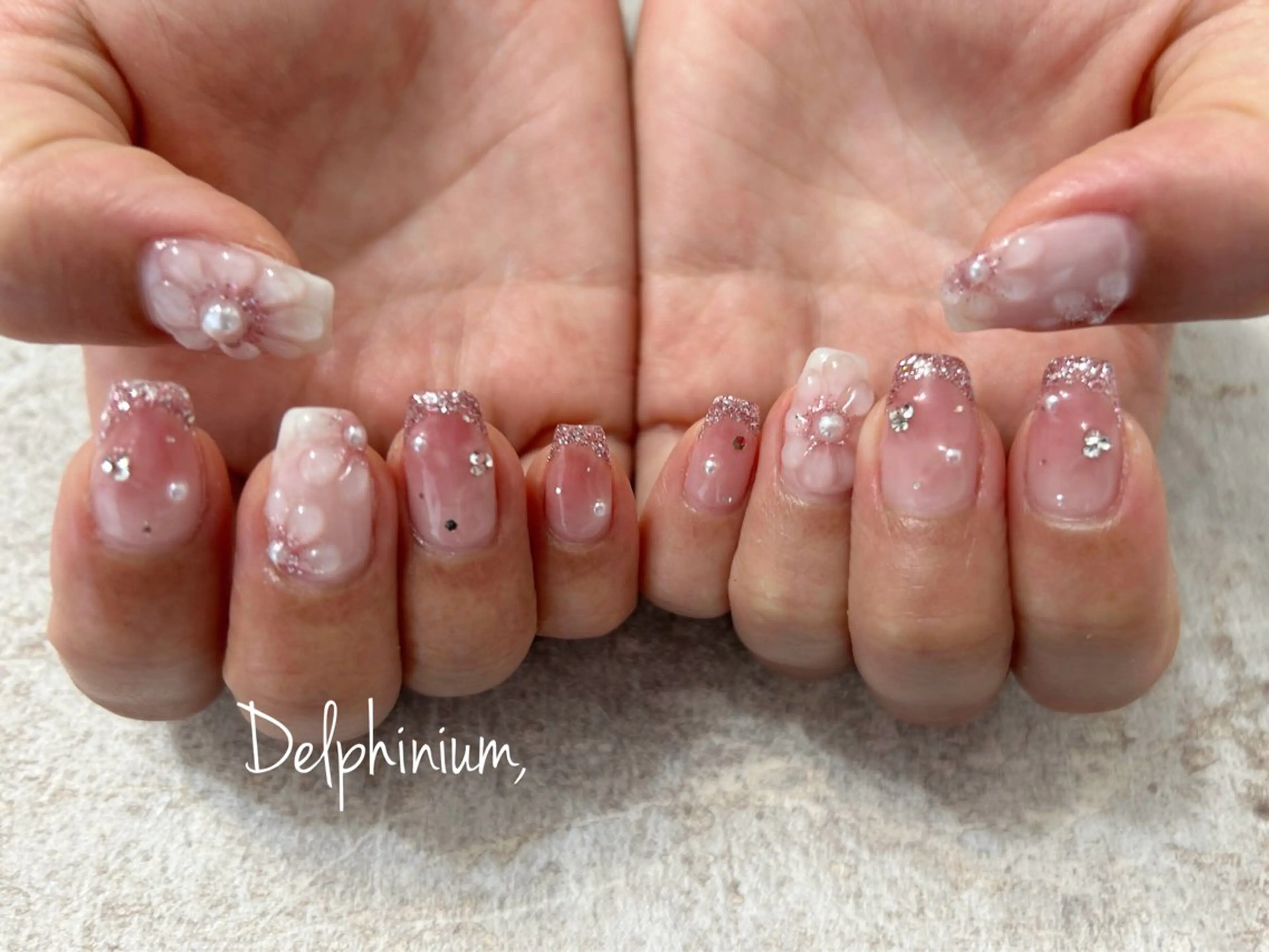 ネイル ハンドネイル 岡本 友恵のネイルデザイン