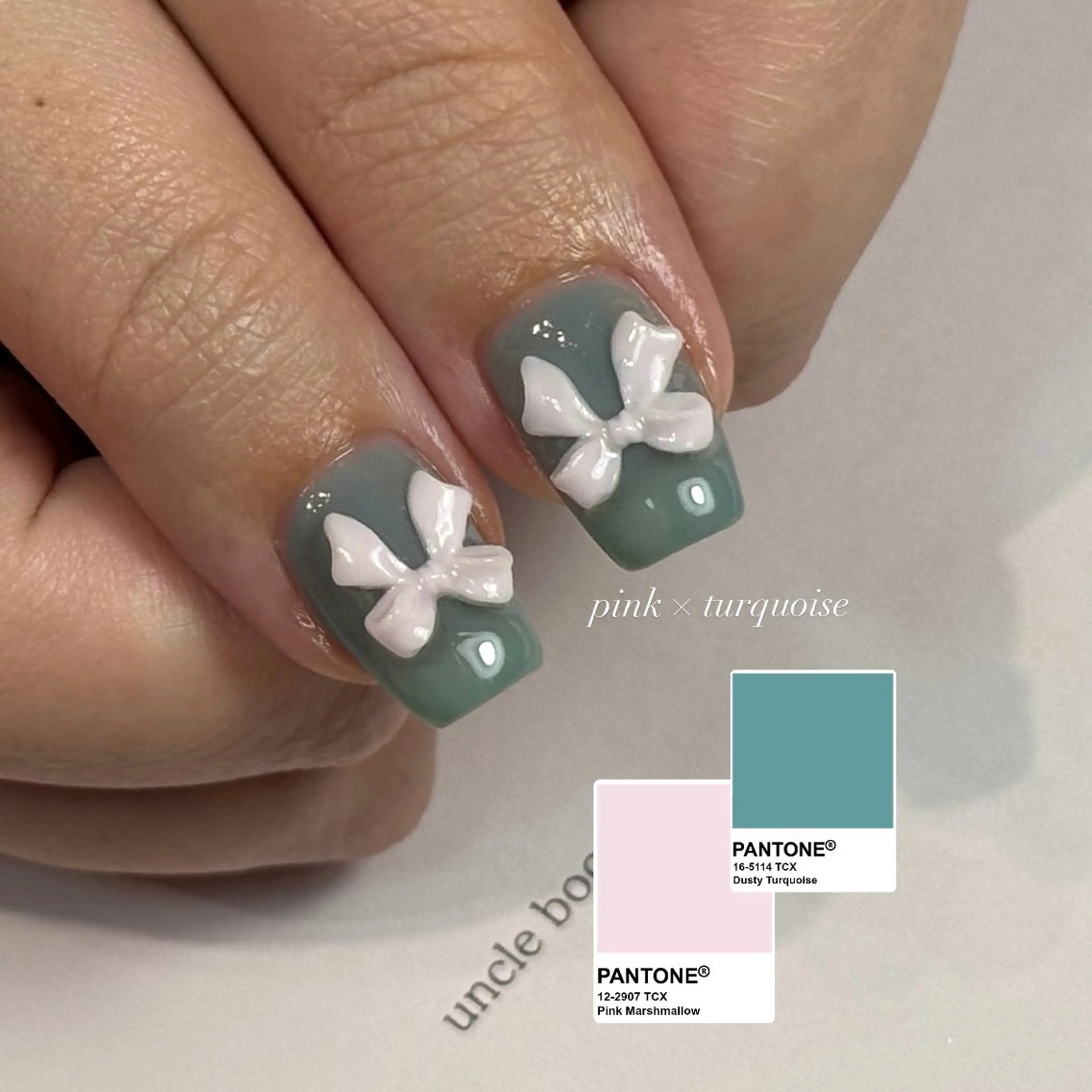 ネイル リボン Erina 南越谷のネイルデザイン