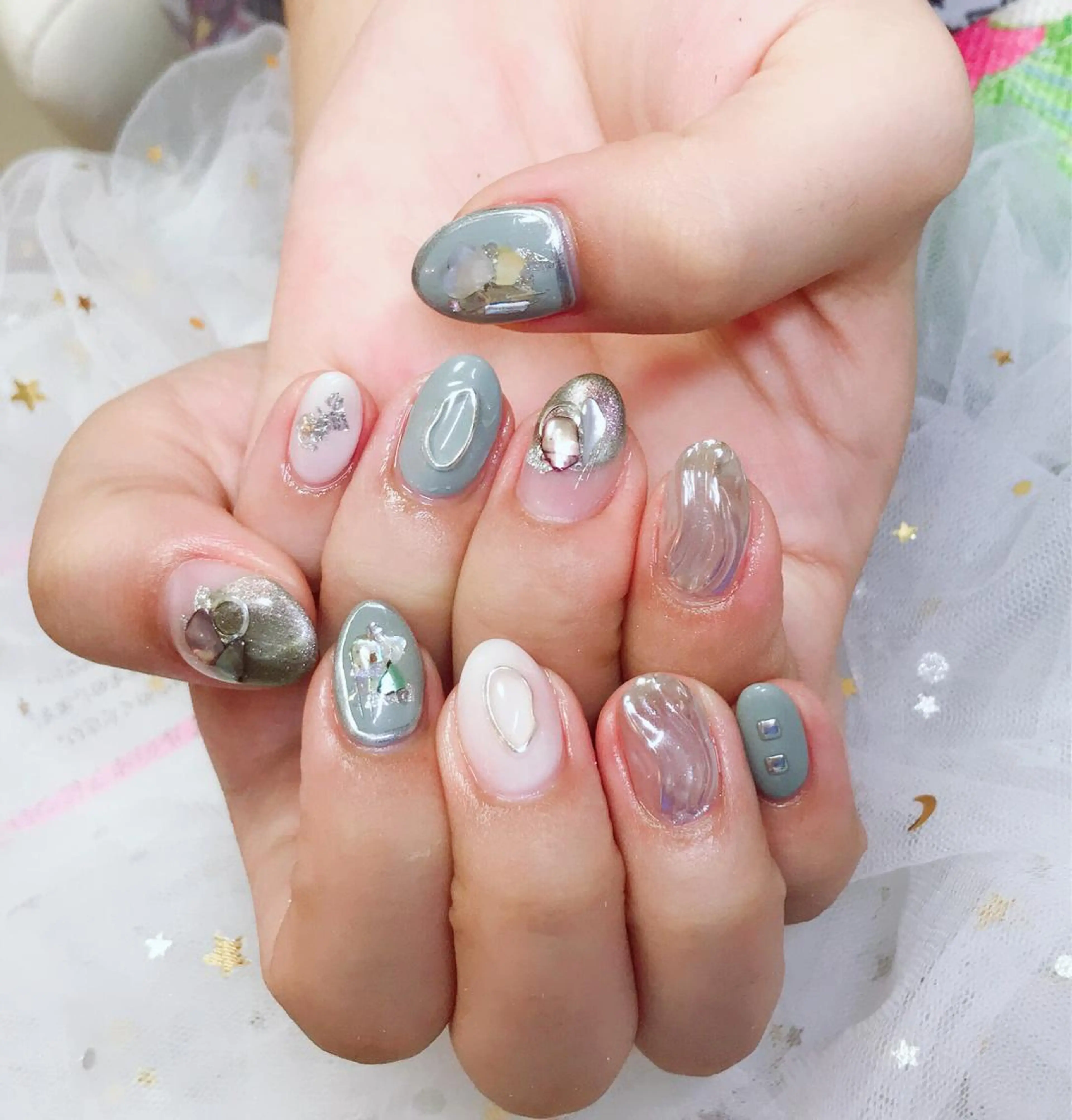 カラー ネイル Q Free nailsのネイルデザイン